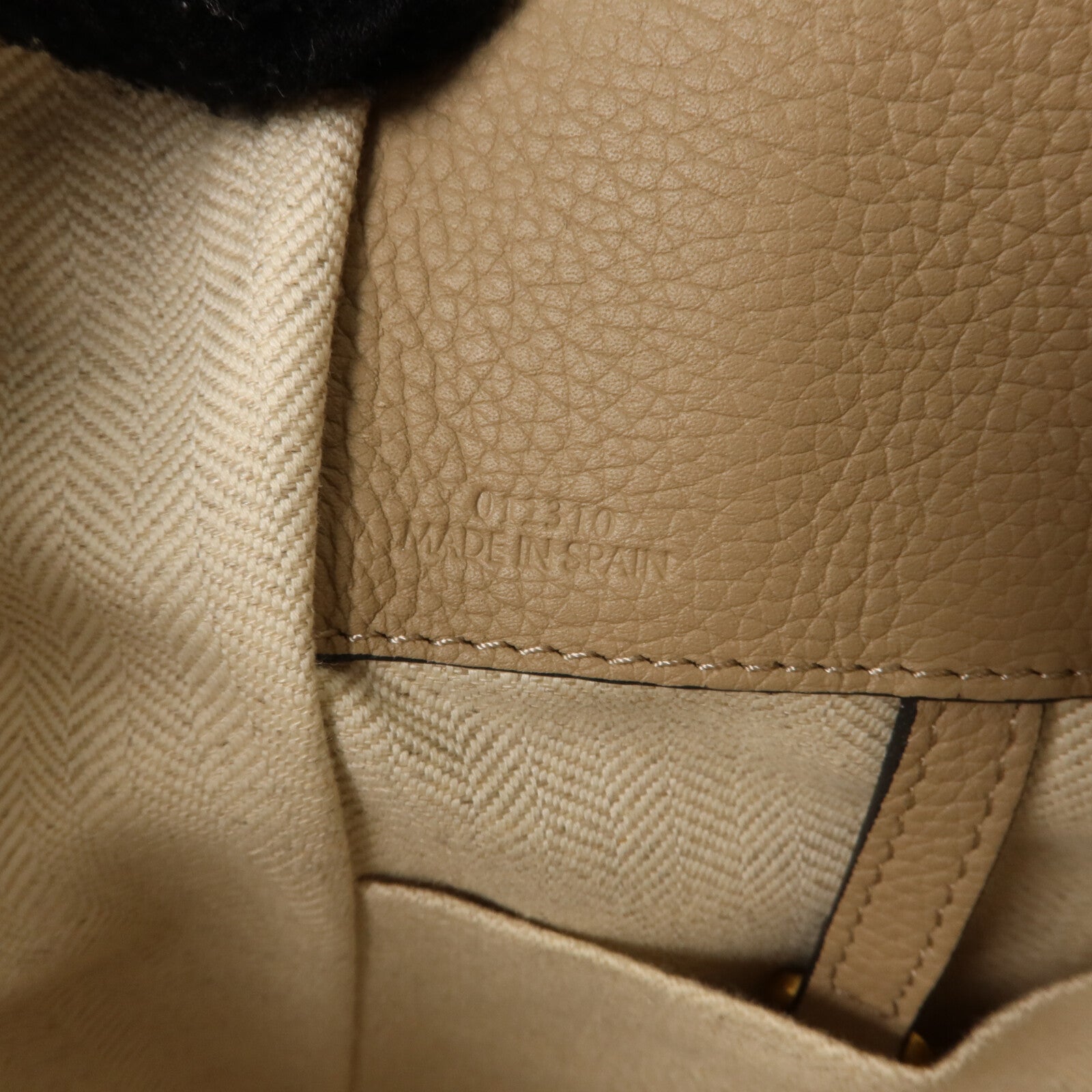 LOEWE 牛皮皮革Hammock Small手挽肩背兩用袋