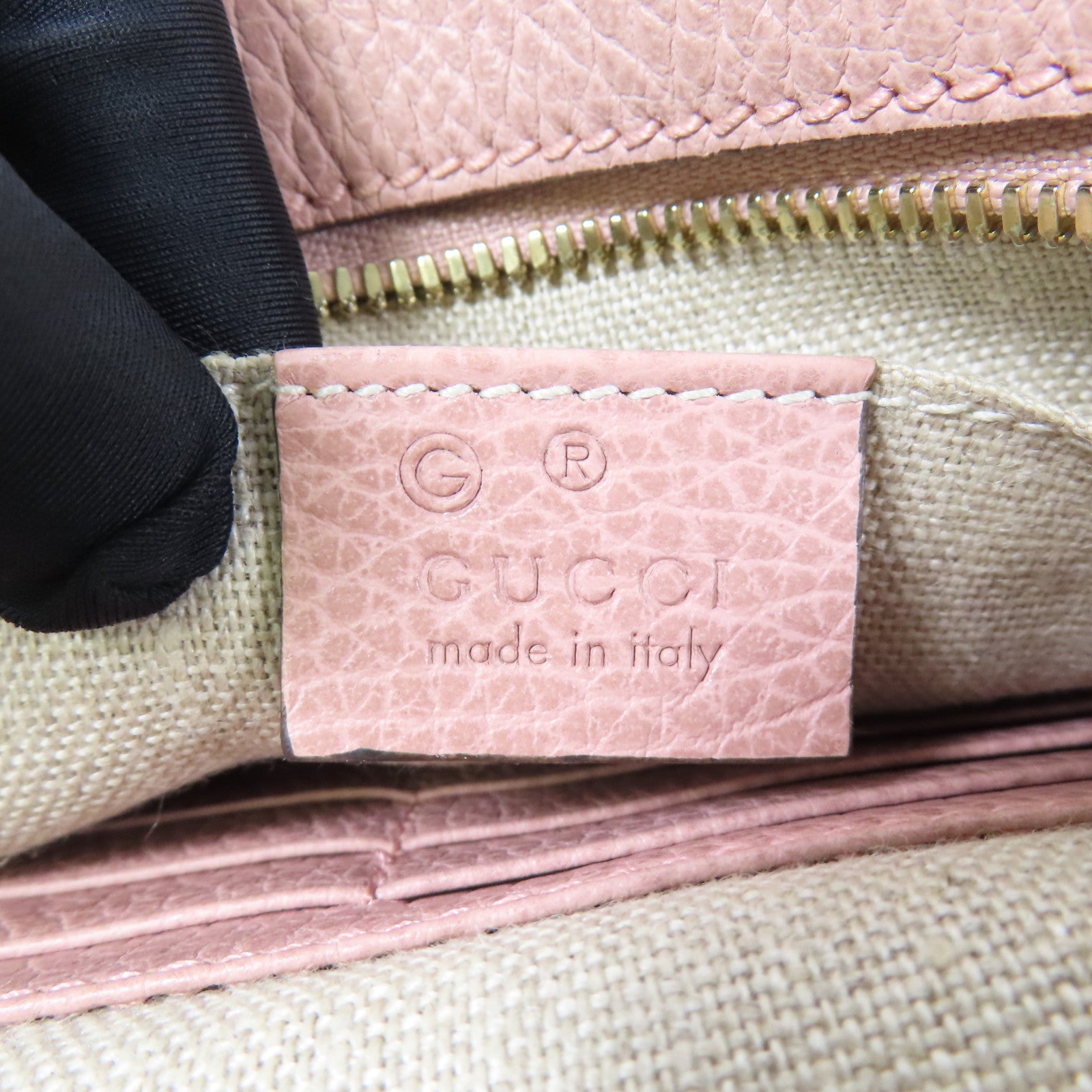 GUCCI GG Canvas Shoulder Bag金扣肩背袋