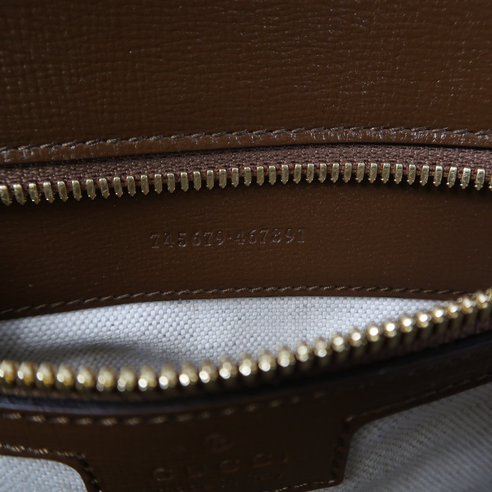 GUCCI 塗層帆布GG Supreme Interlocking金扣肩背袋啡色
