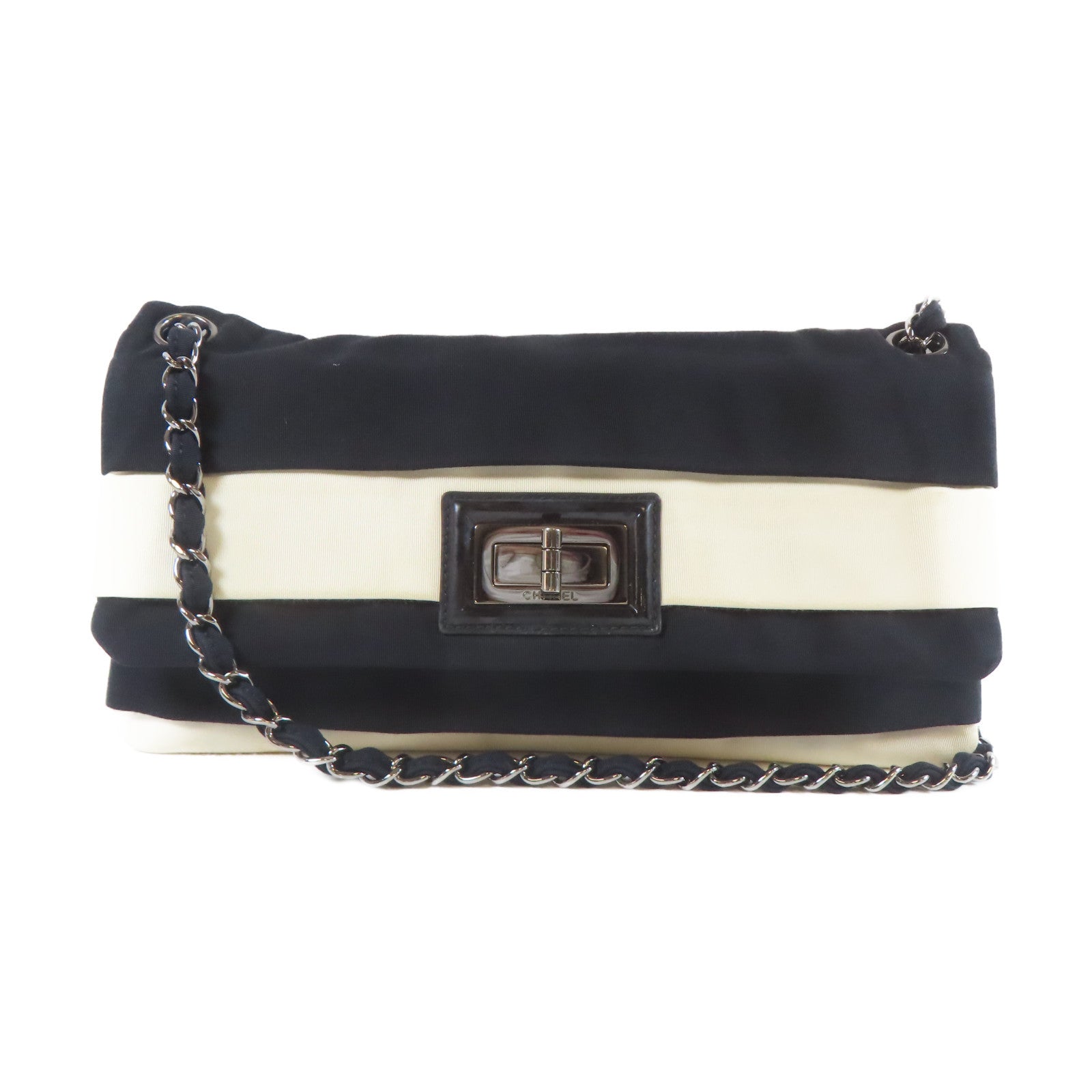 CHANEL 【激減優惠】帆布Chain Shoulder銀扣鏈帶肩背袋黑色/白色