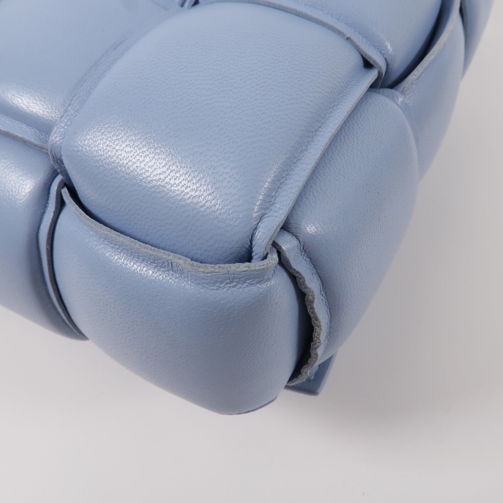BOTTEGA VENETA 羊皮皮革Padded Casette Bag肩背袋