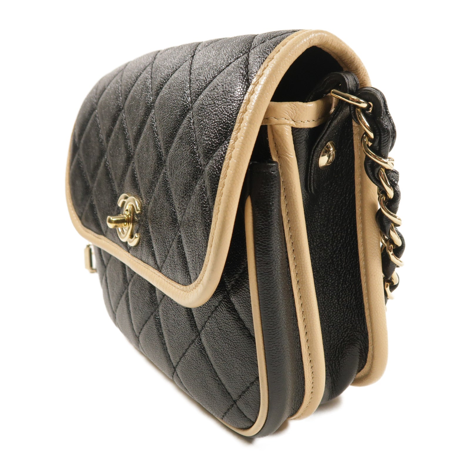 CHANEL 牛皮皮革Messenger Bag金扣肩背袋