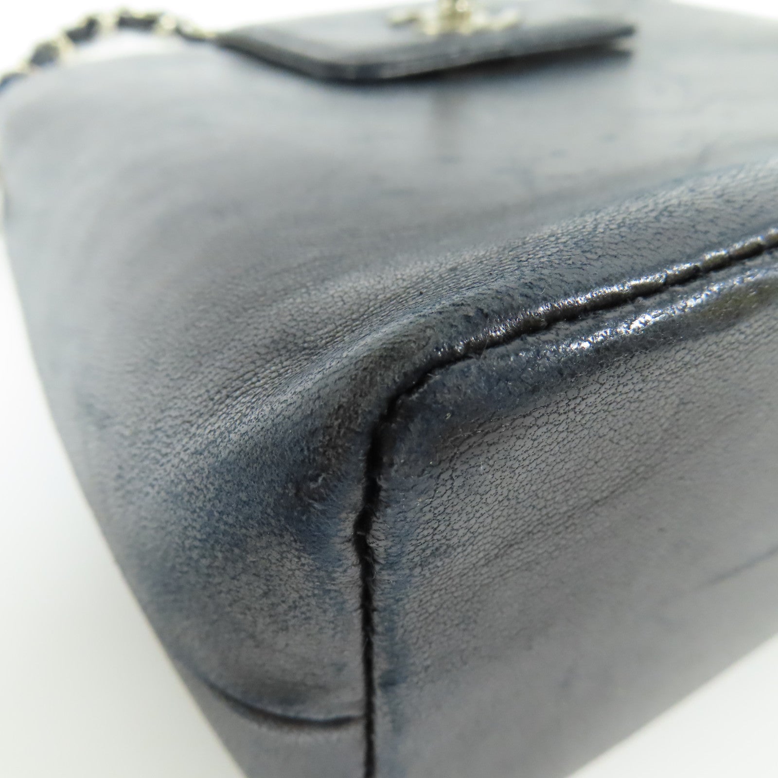 CHANEL 羊皮皮革Chain Shoulder銀扣肩背袋