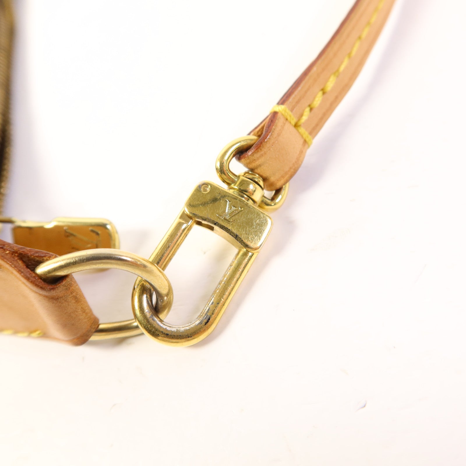 LOUIS VUITTON Monogram Pochette Accessoires金扣手挽袋棕色