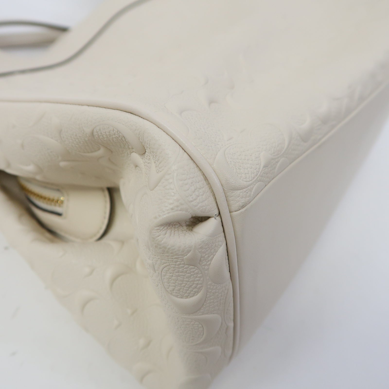 COACH 牛皮皮革Shoulder Bag金扣肩背袋白色