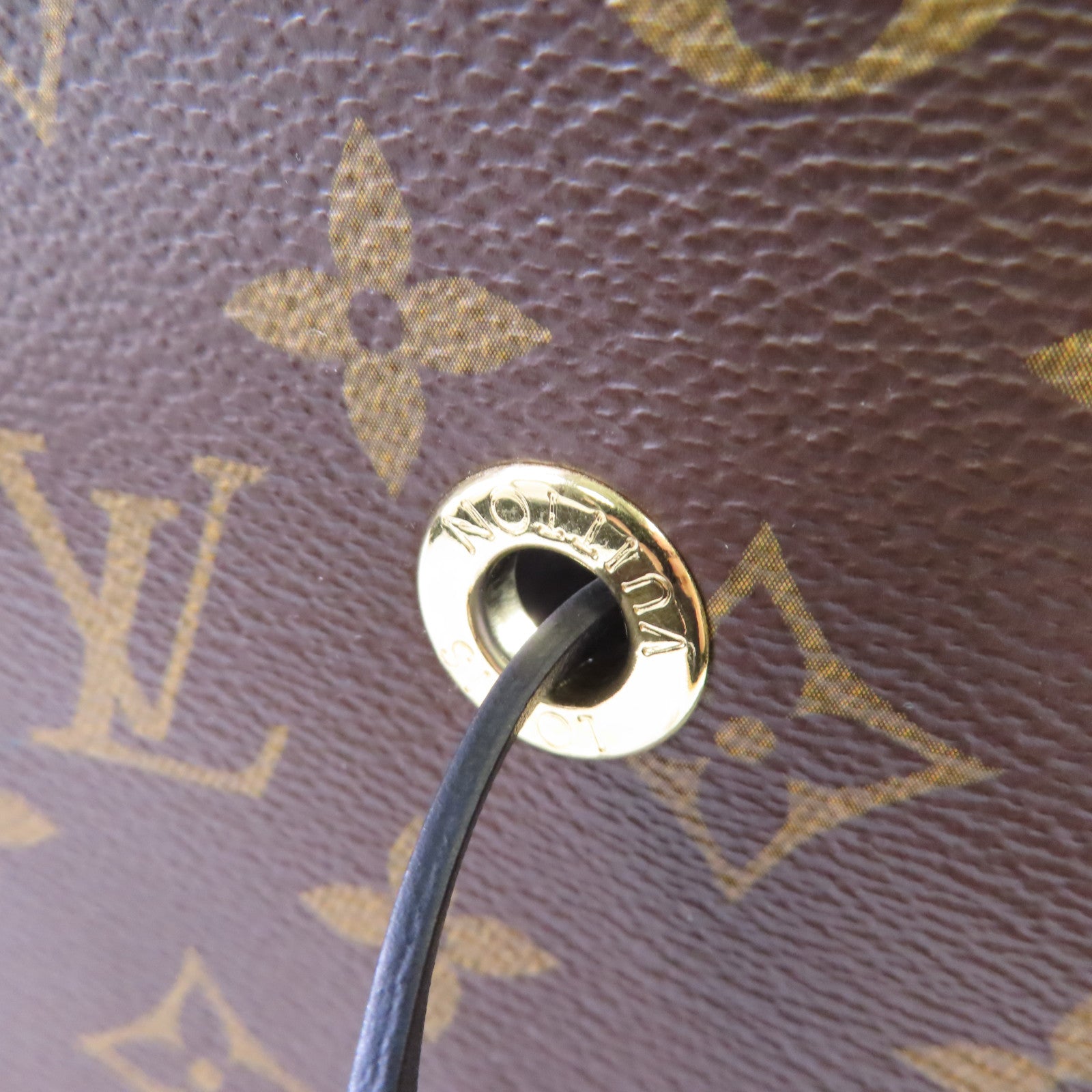 LOUIS VUITTON Monogram Neo Noe MM Shoulder Bag金扣肩背袋啡色