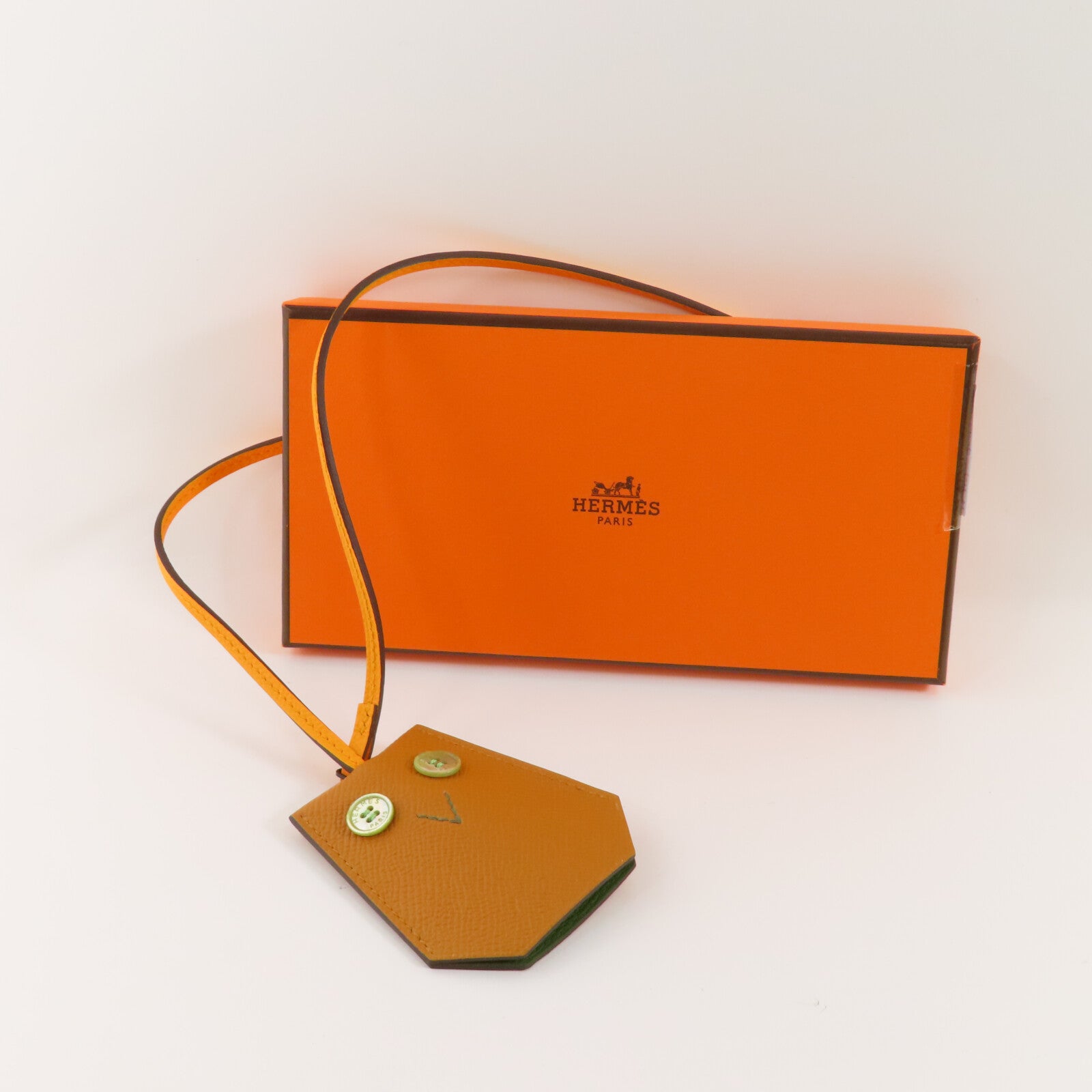 HERMES 【激減優惠】Epsom皮革/珍珠母H Hibouton Clochette Key Ring鎖匙扣Gold