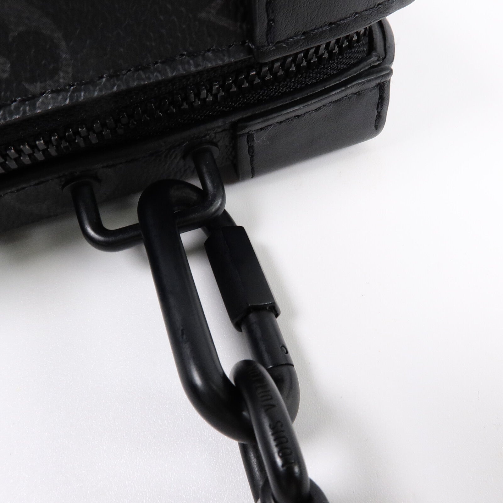 LOUIS VUITTON Monogram Eclipse Soft Trunk Wallet肩背袋