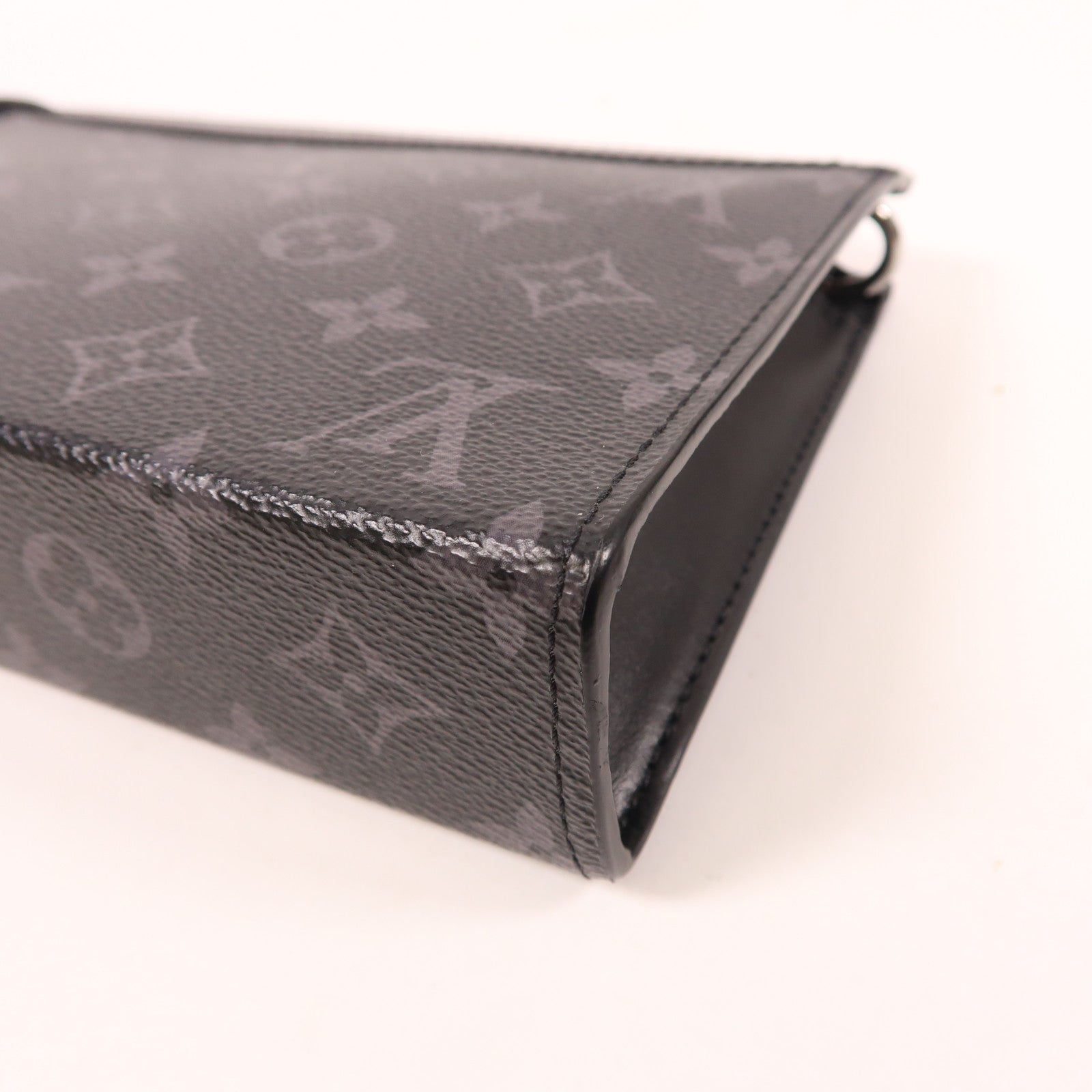 LOUIS VUITTON Monogram Eclipse Gaston Wearable Wallet銀扣肩背袋黑色