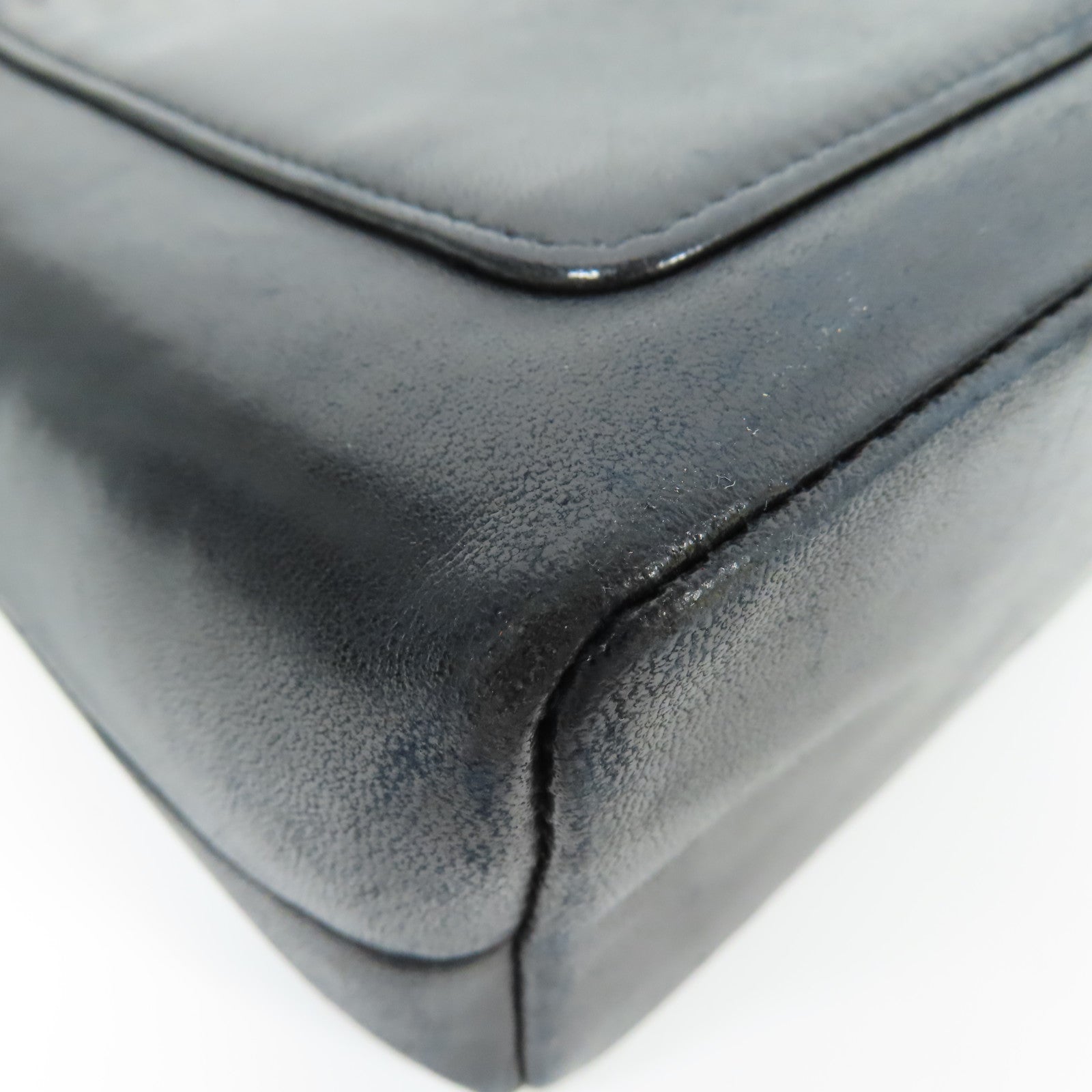 CHANEL 羊皮皮革Chain Shoulder銀扣肩背袋