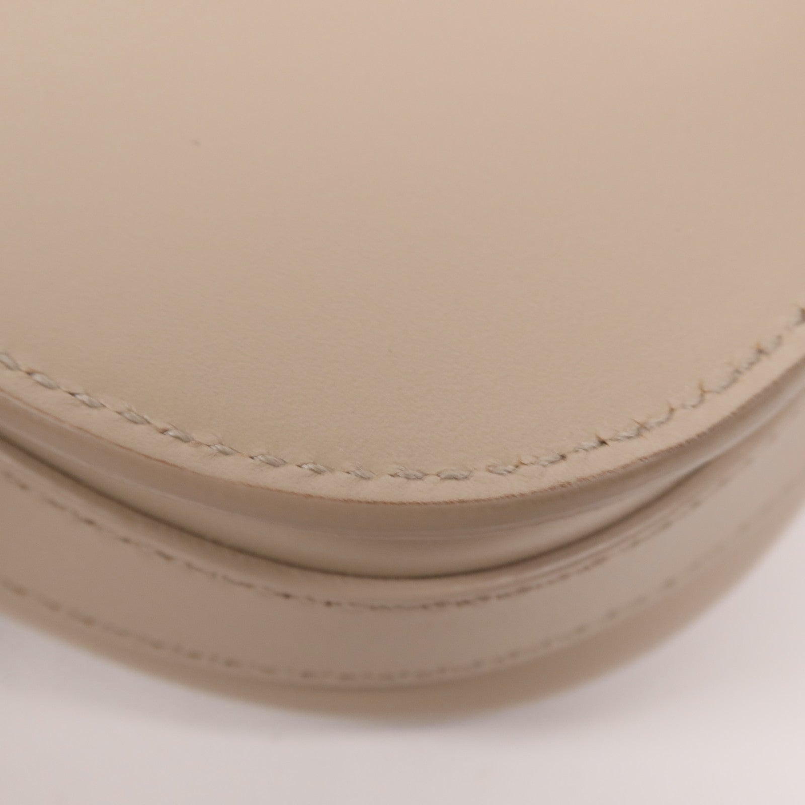 Dior 牛皮皮革Bobby East West金扣肩背袋