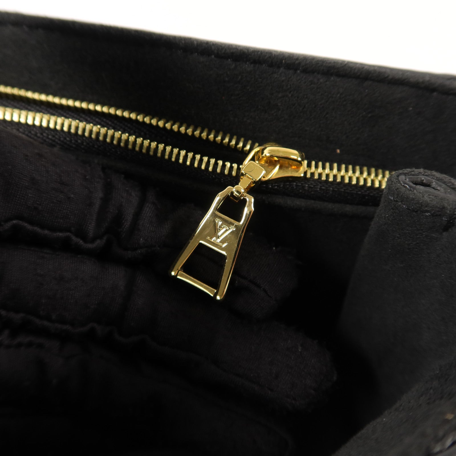 LOUIS VUITTON Monogram Empreinte Vavin PM肩背袋