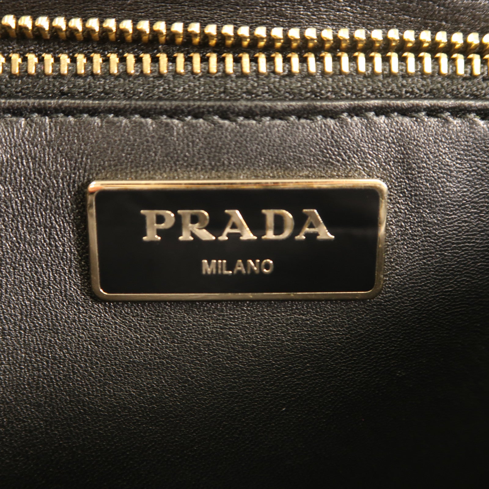 PRADA 羊皮皮革2 Way Shoulder金扣手挽肩背兩用袋