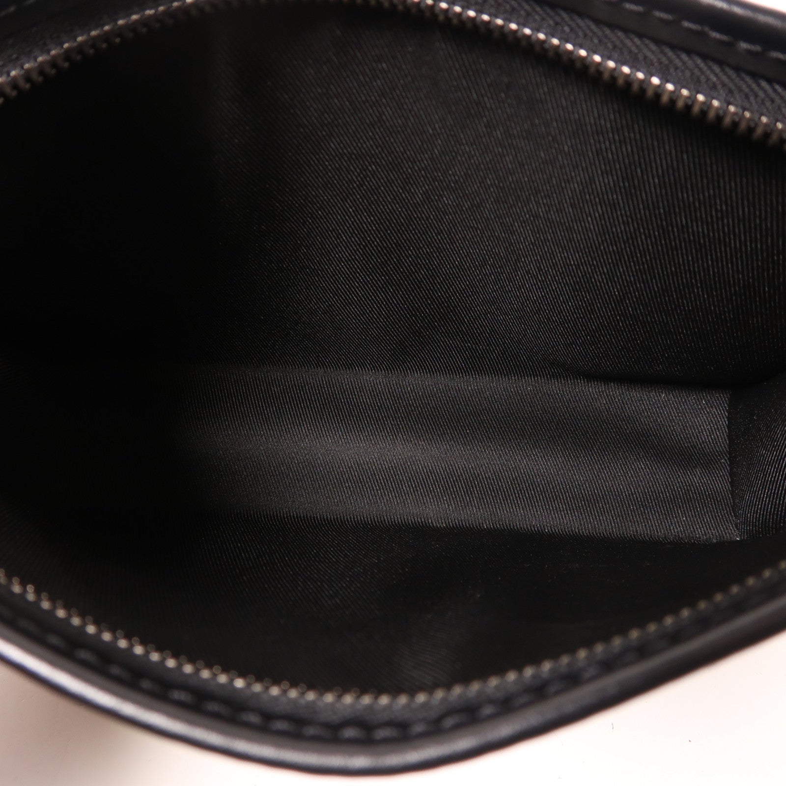 LOUIS VUITTON Monogram Eclipse Gaston Wearable Wallet銀扣肩背袋黑色