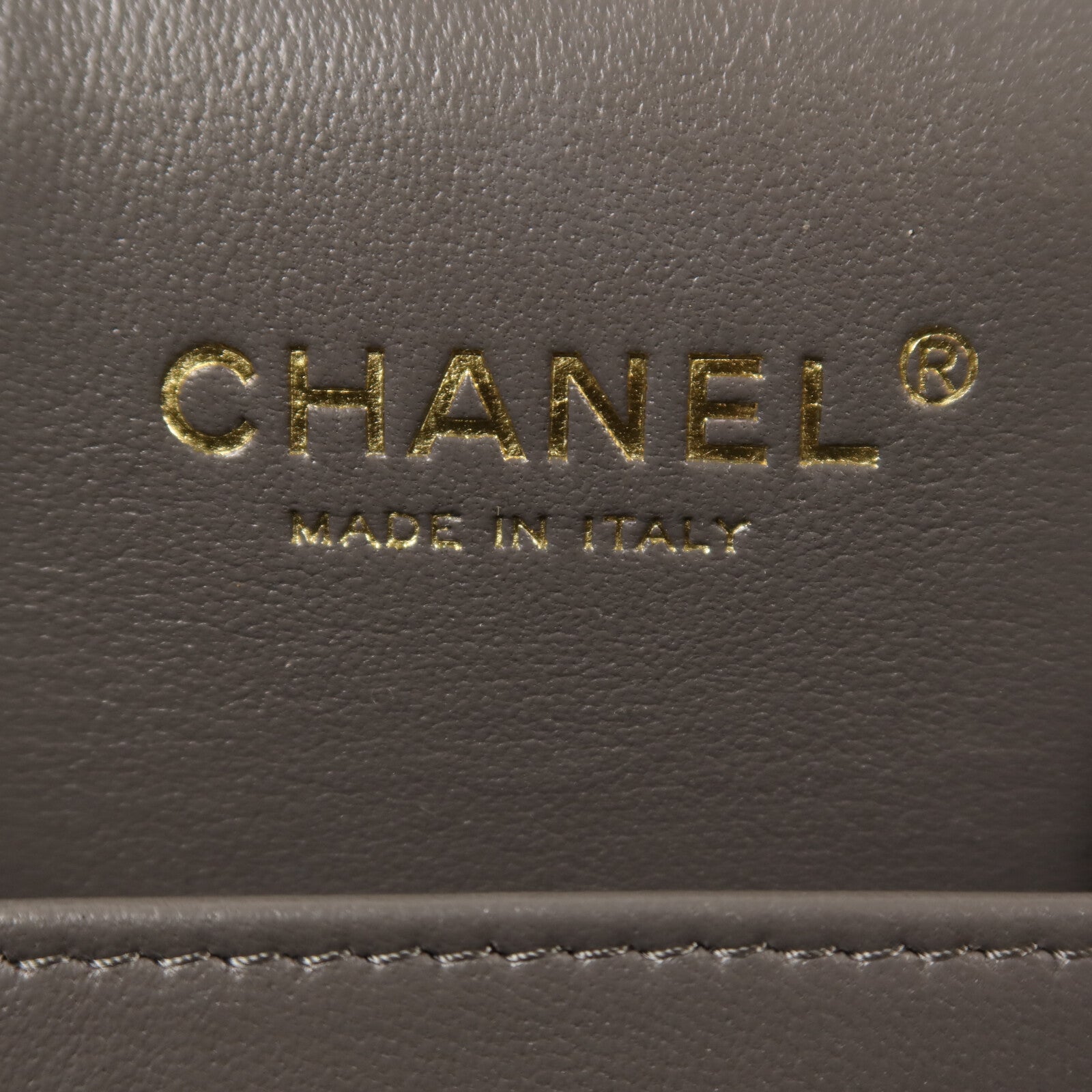 CHANEL 羊皮皮革Vanity Case金扣鏈帶手挽肩背兩用袋