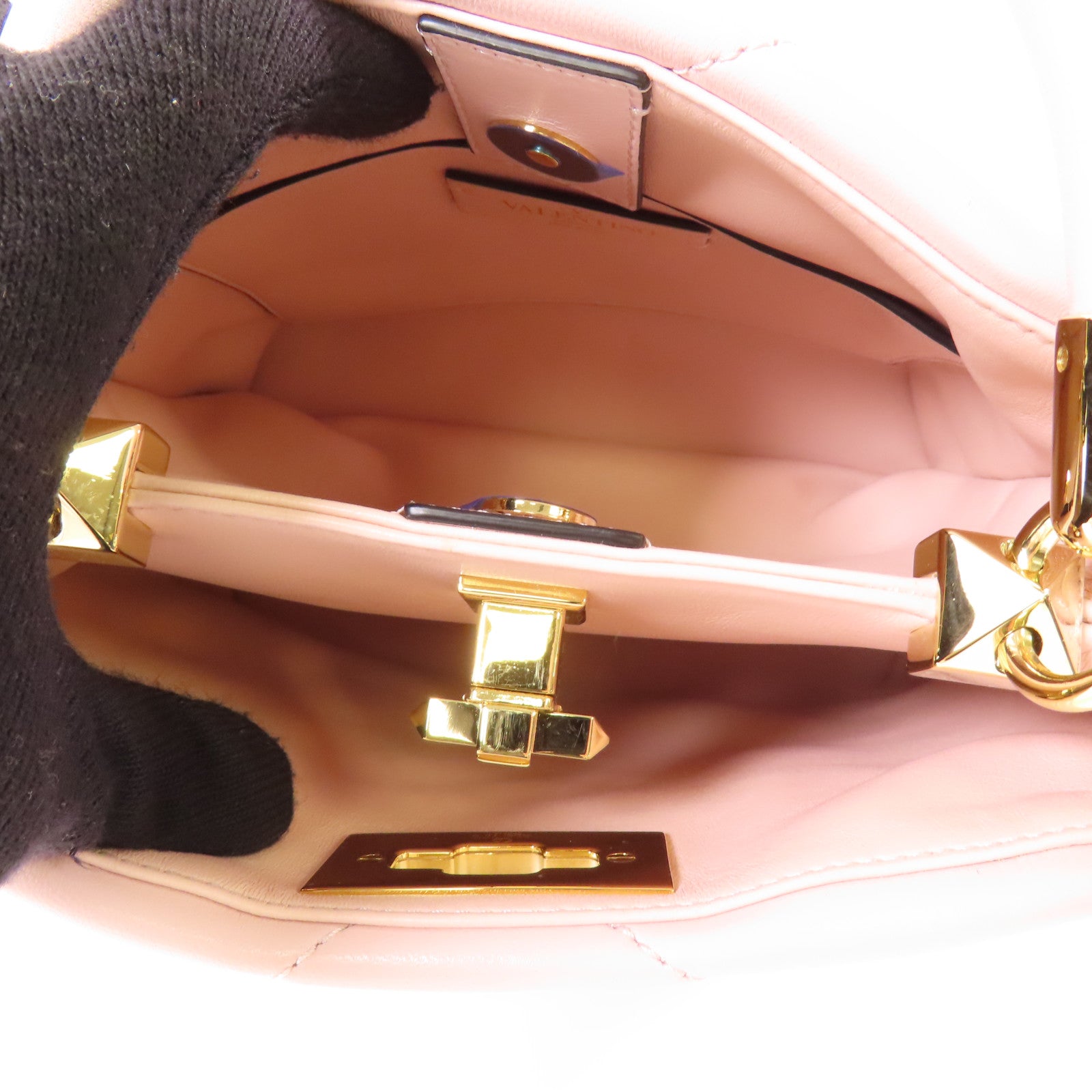 Valentino 牛皮皮革Roman Stud 2 Way Bag金扣鏈帶手挽肩背兩用袋