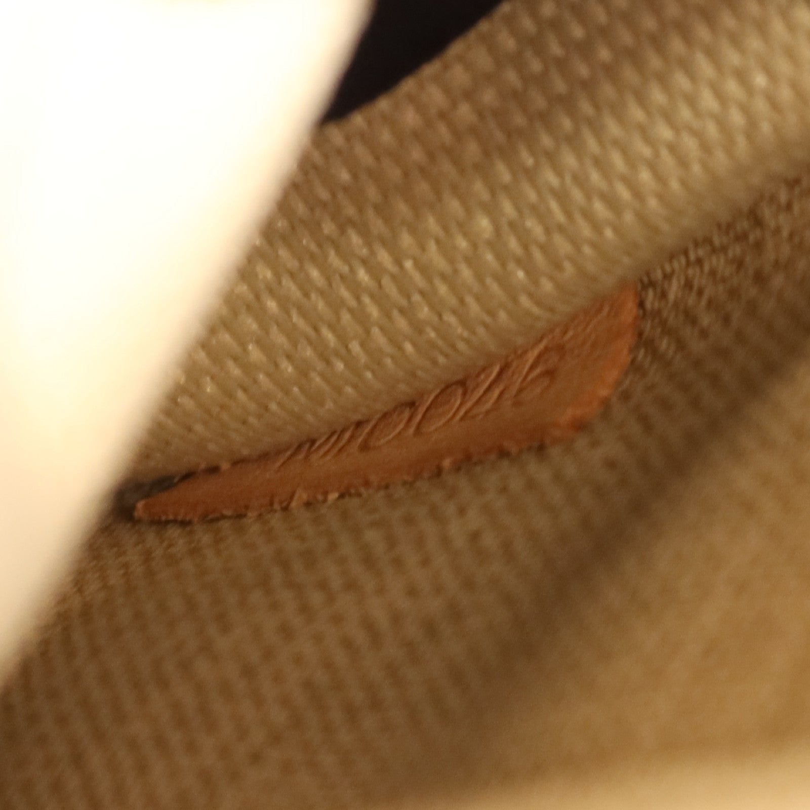 LOUIS VUITTON Monogram Trouville金扣手挽袋