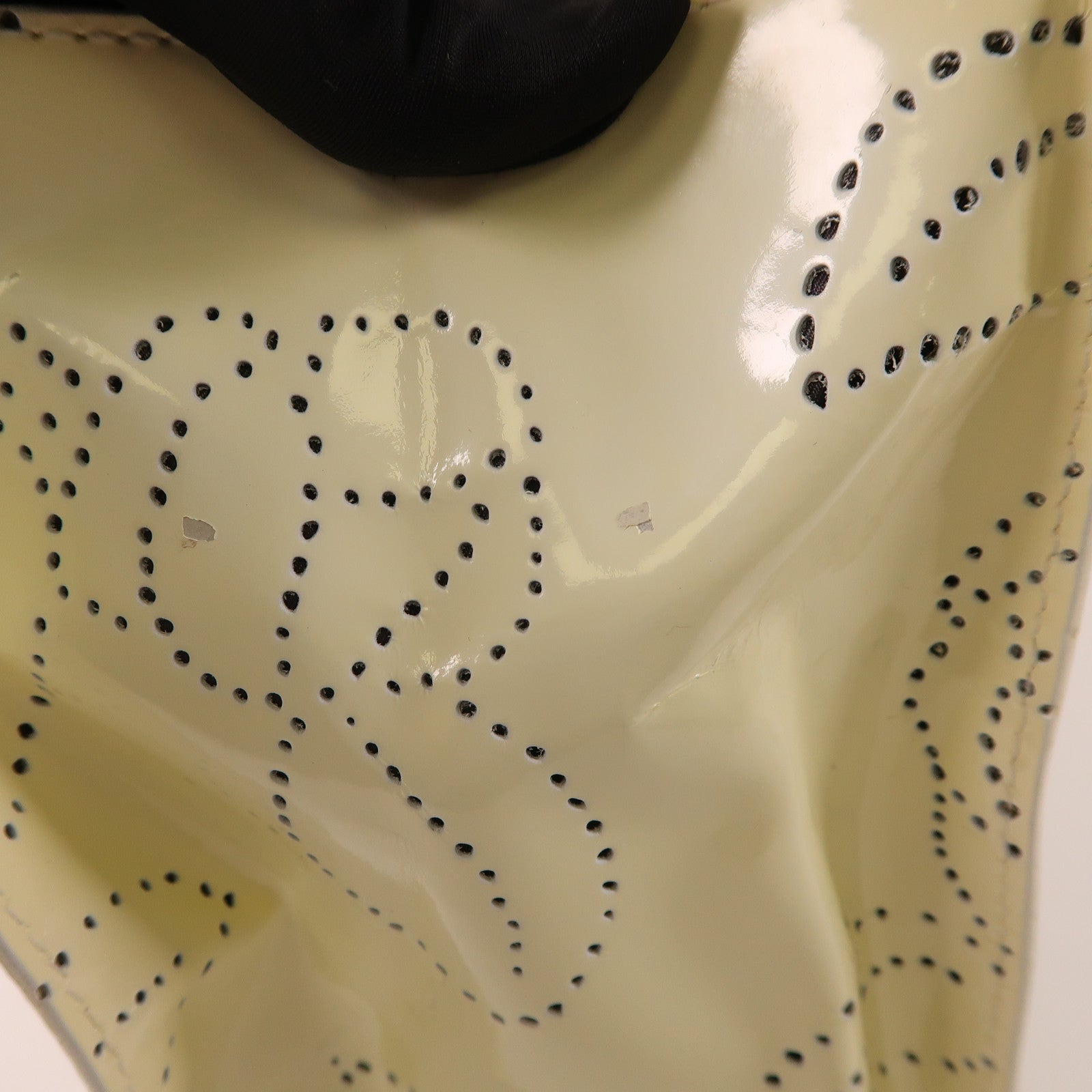 CHANEL 漆皮皮革Tote Bag金扣手挽袋