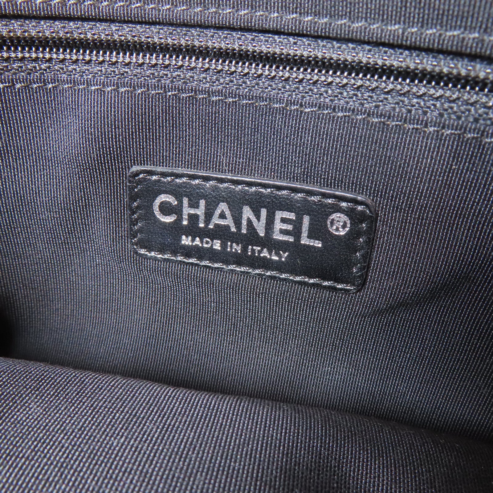 CHANEL 【激減優惠】帆布Chain Shoulder銀扣鏈帶肩背袋黑色/白色