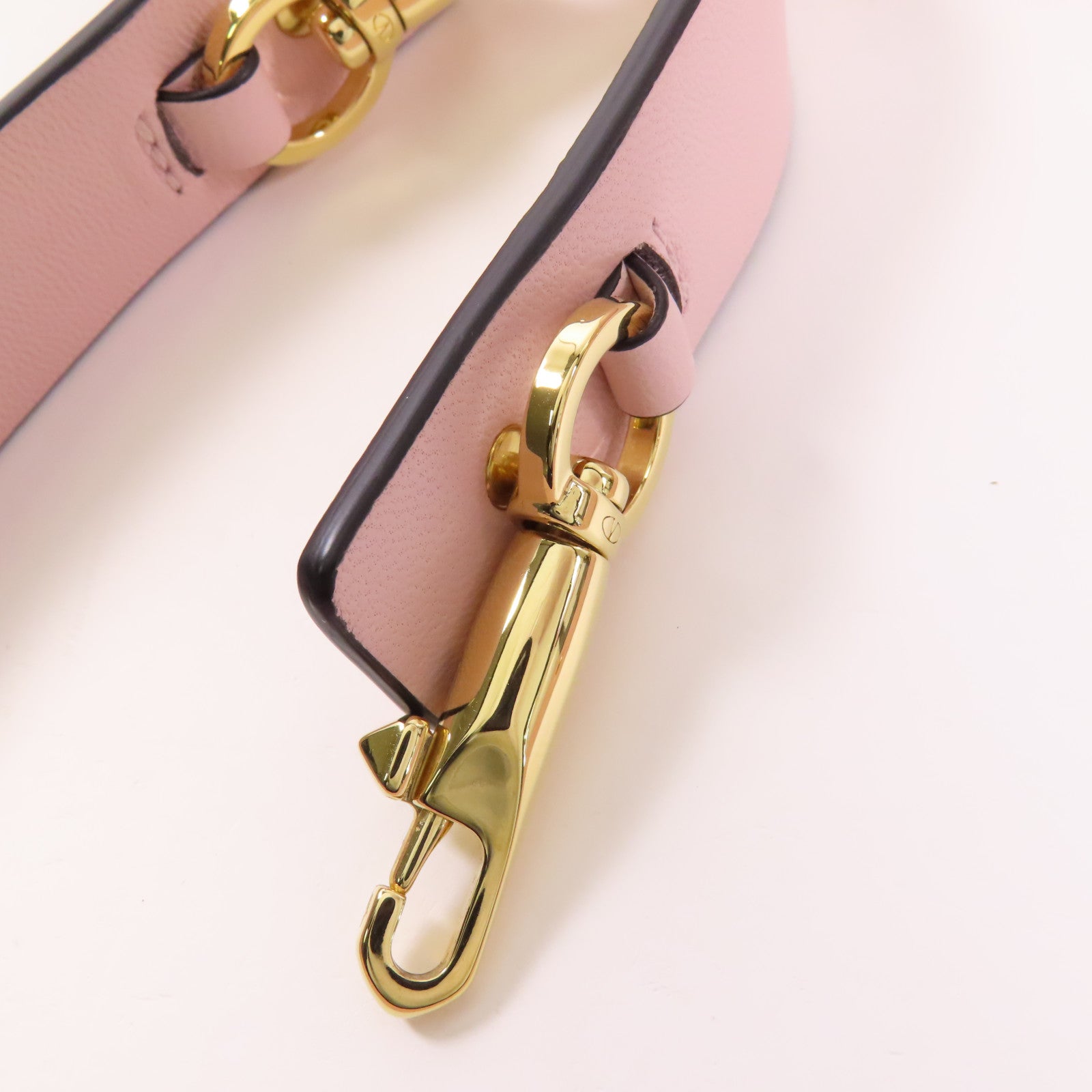 Valentino 牛皮皮革Roman Stud 2 Way Bag金扣鏈帶手挽肩背兩用袋