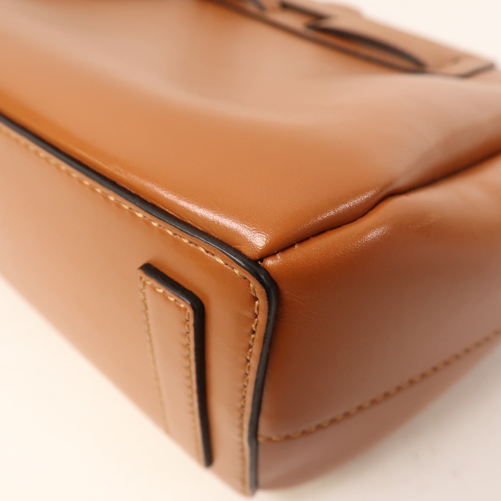 LOEWE 【激減優惠】牛皮皮革Mini Lazo金扣手挽肩背兩用袋啡色