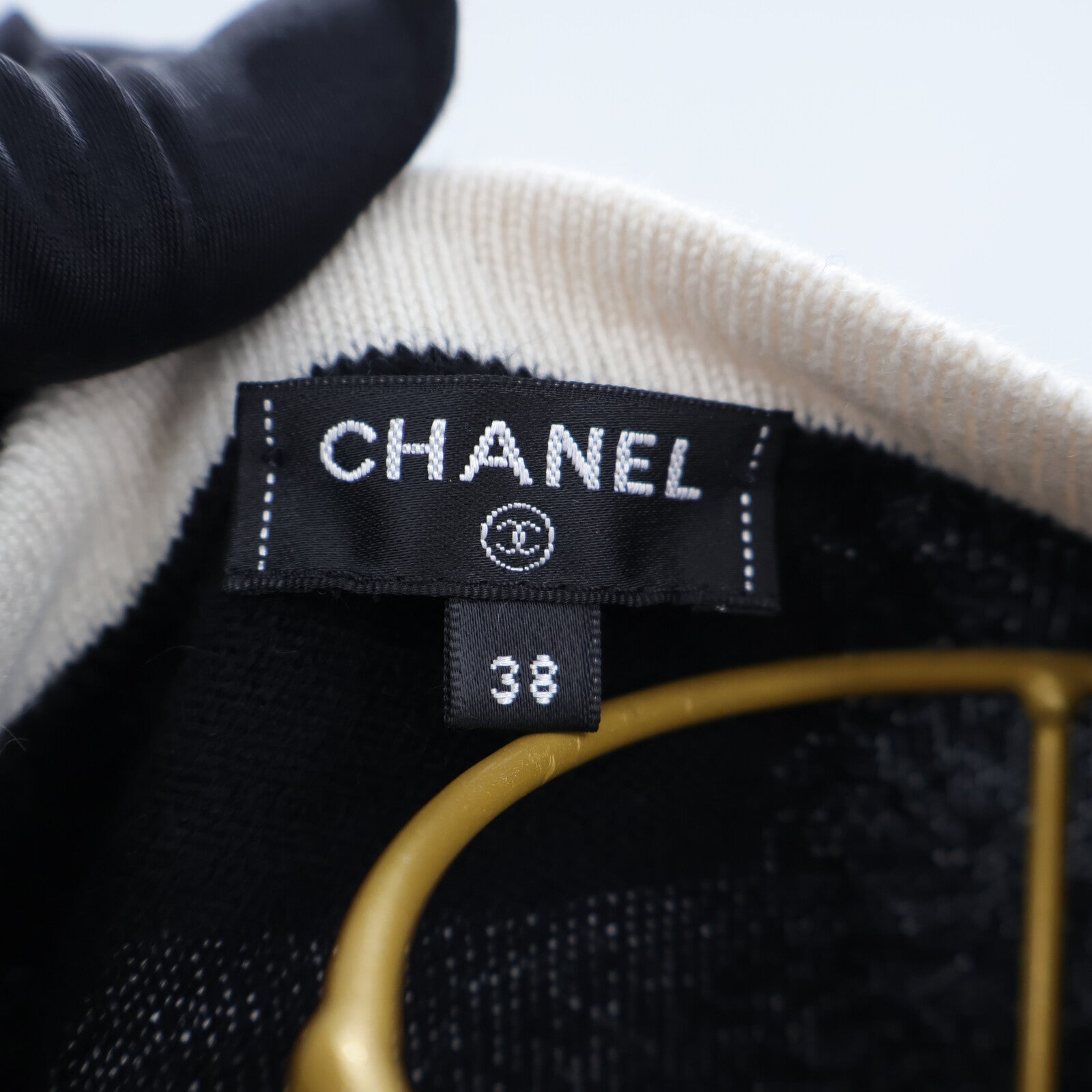 CHANEL COCO Mark Button Knitwear Sweater針織