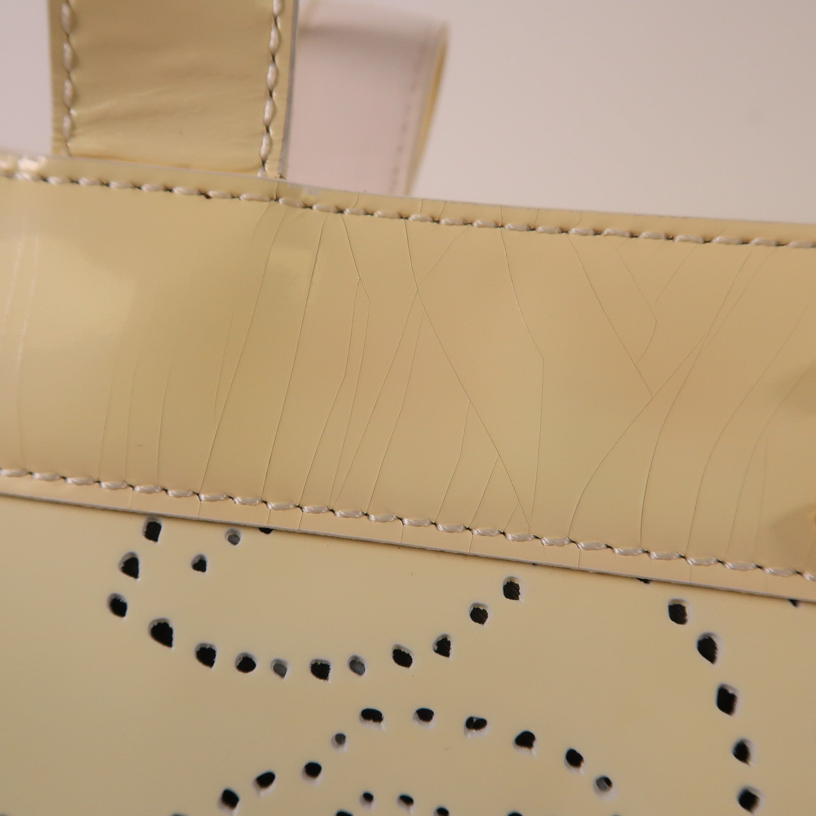 CHANEL 【激減優惠】漆皮皮革Tote Bag金扣手挽袋