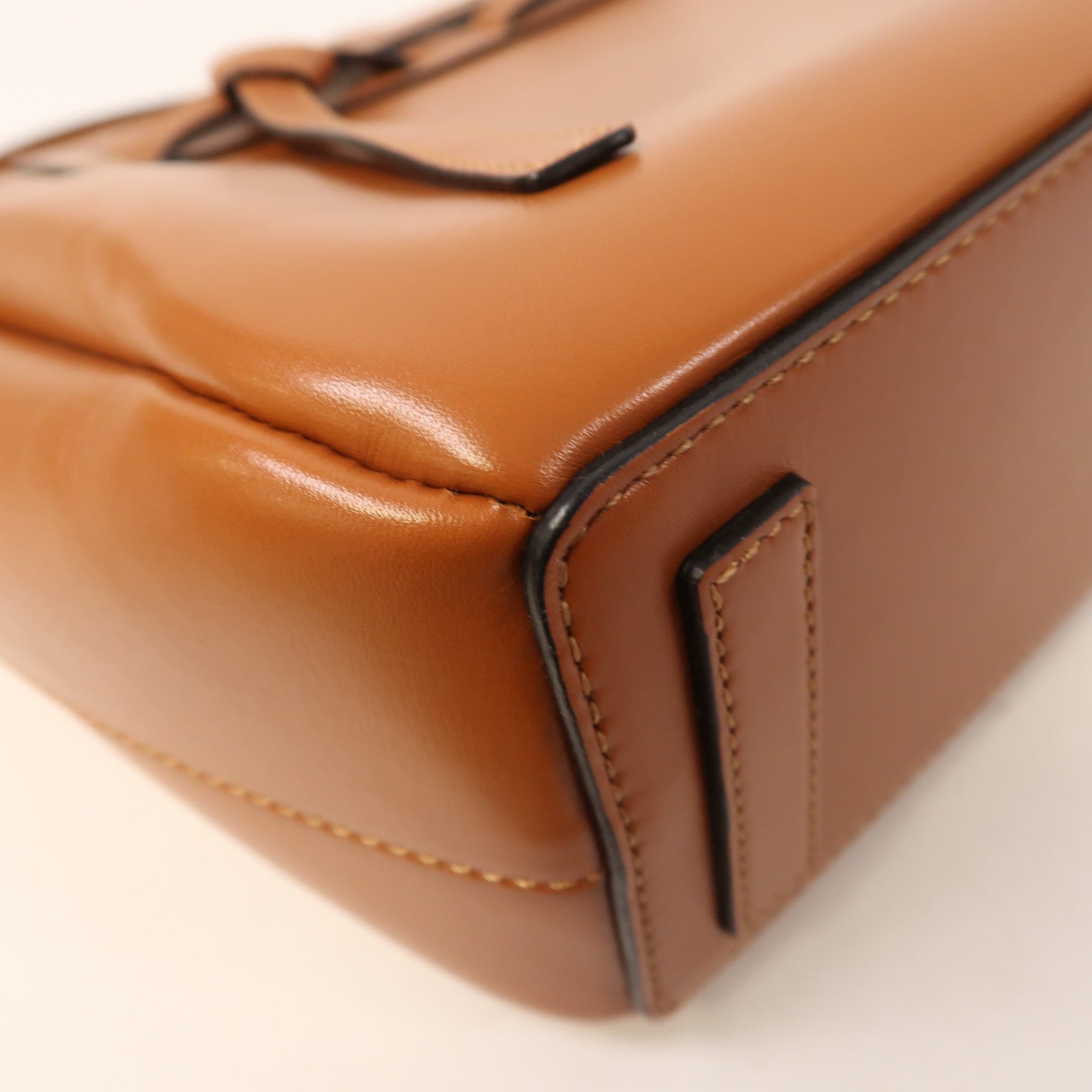 LOEWE 【激減優惠】牛皮皮革Mini Lazo金扣手挽肩背兩用袋啡色