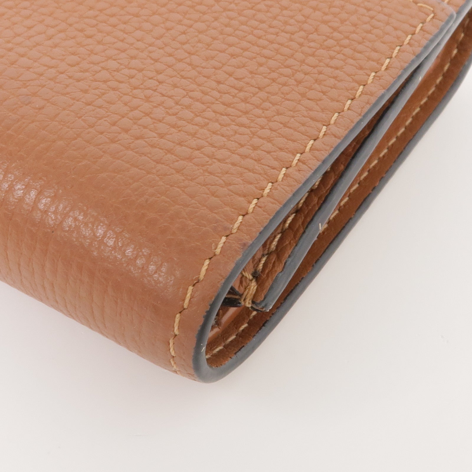 LOEWE 牛皮皮革Anagram Trifold Wallet銀扣錢包