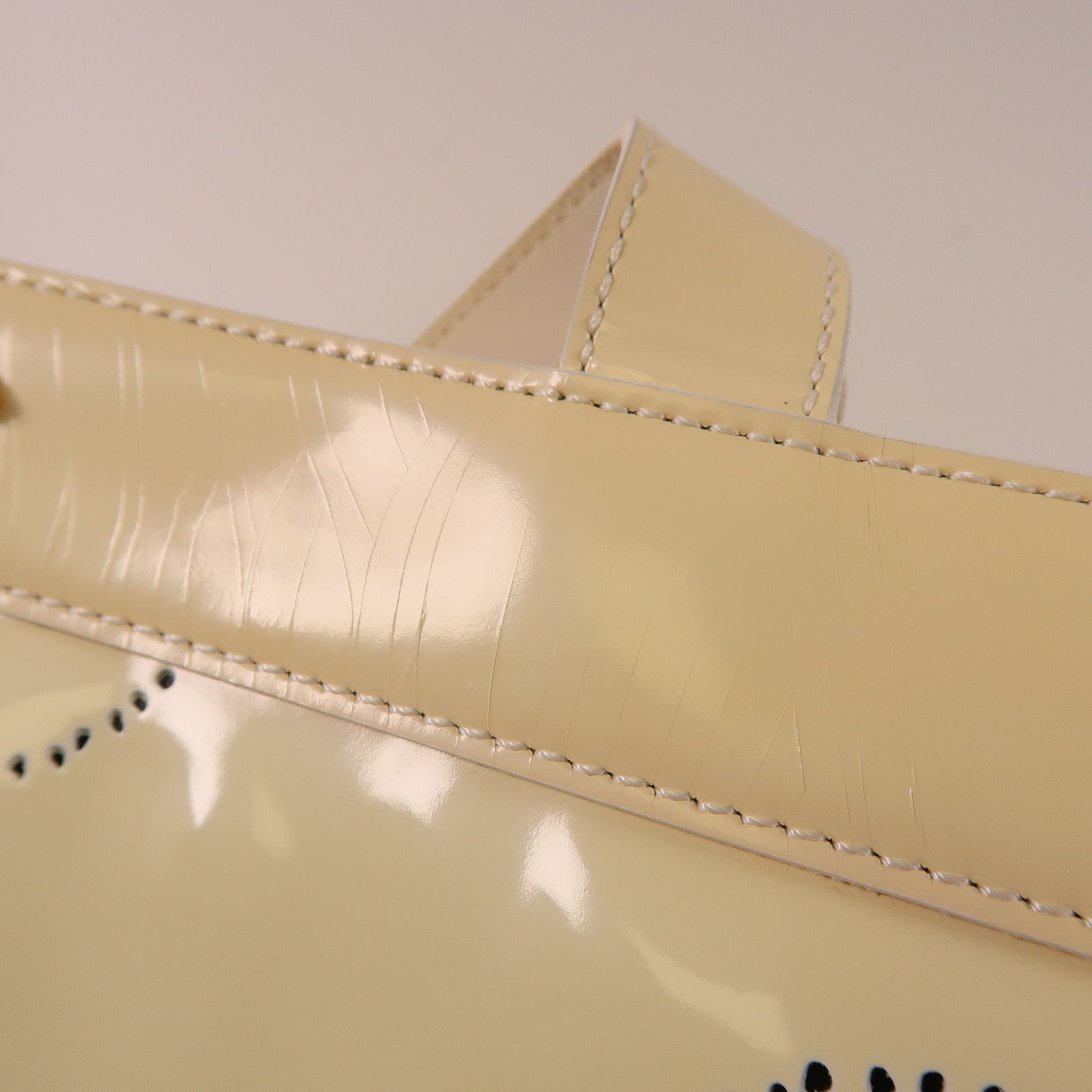 CHANEL 漆皮皮革Tote Bag金扣手挽袋