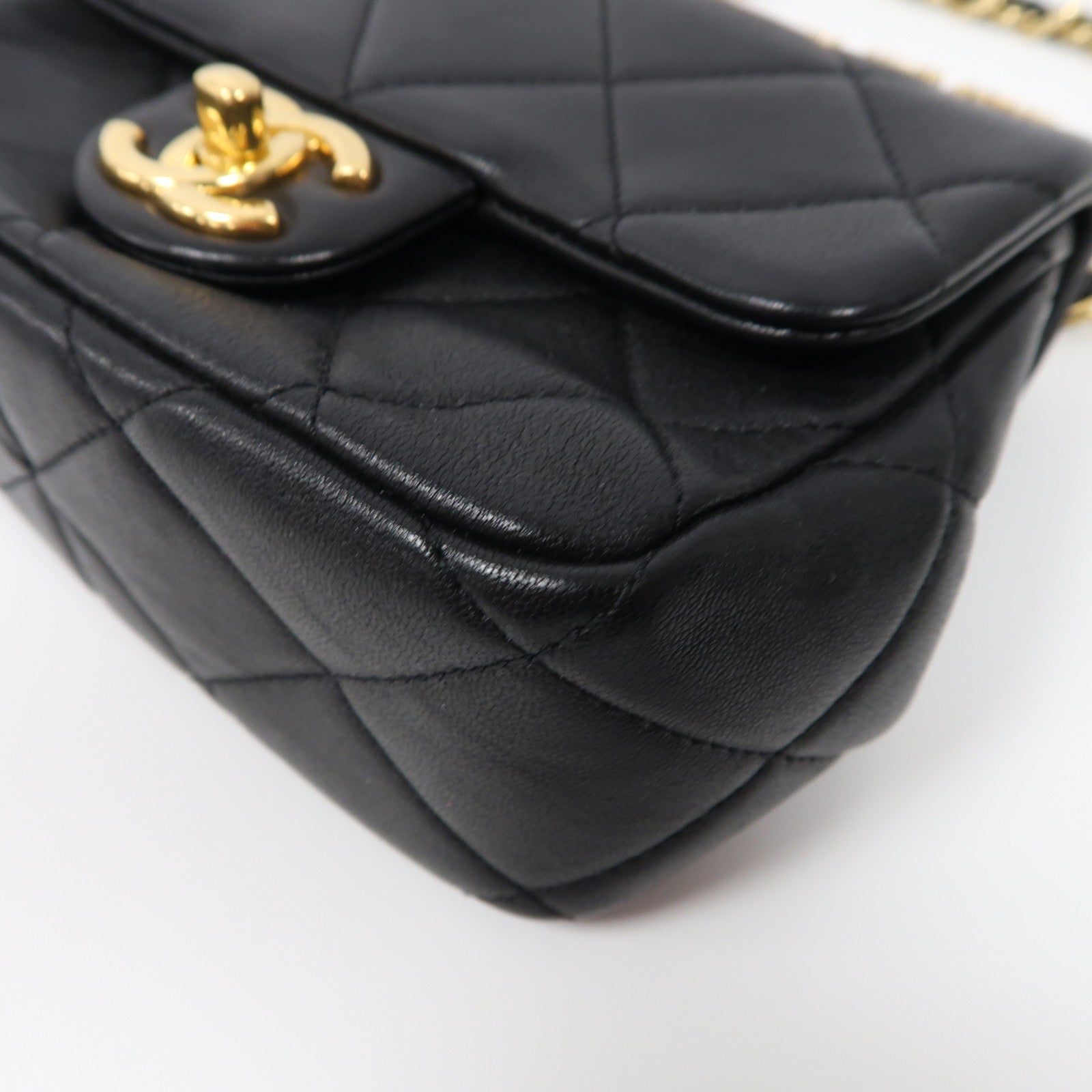 CHANEL 菱格牛皮皮革Chain Shoulder金扣手挽肩背兩用袋黑色