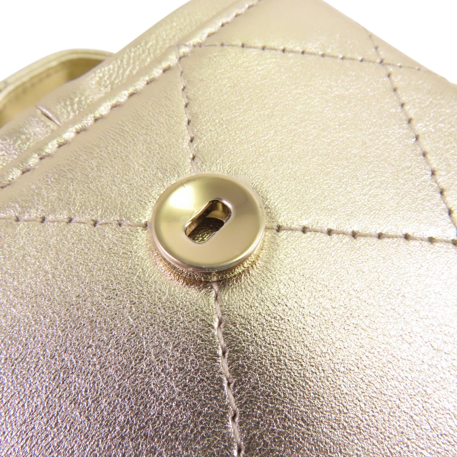 CHANEL 牛皮皮革Vanity Case金扣鏈帶肩背袋