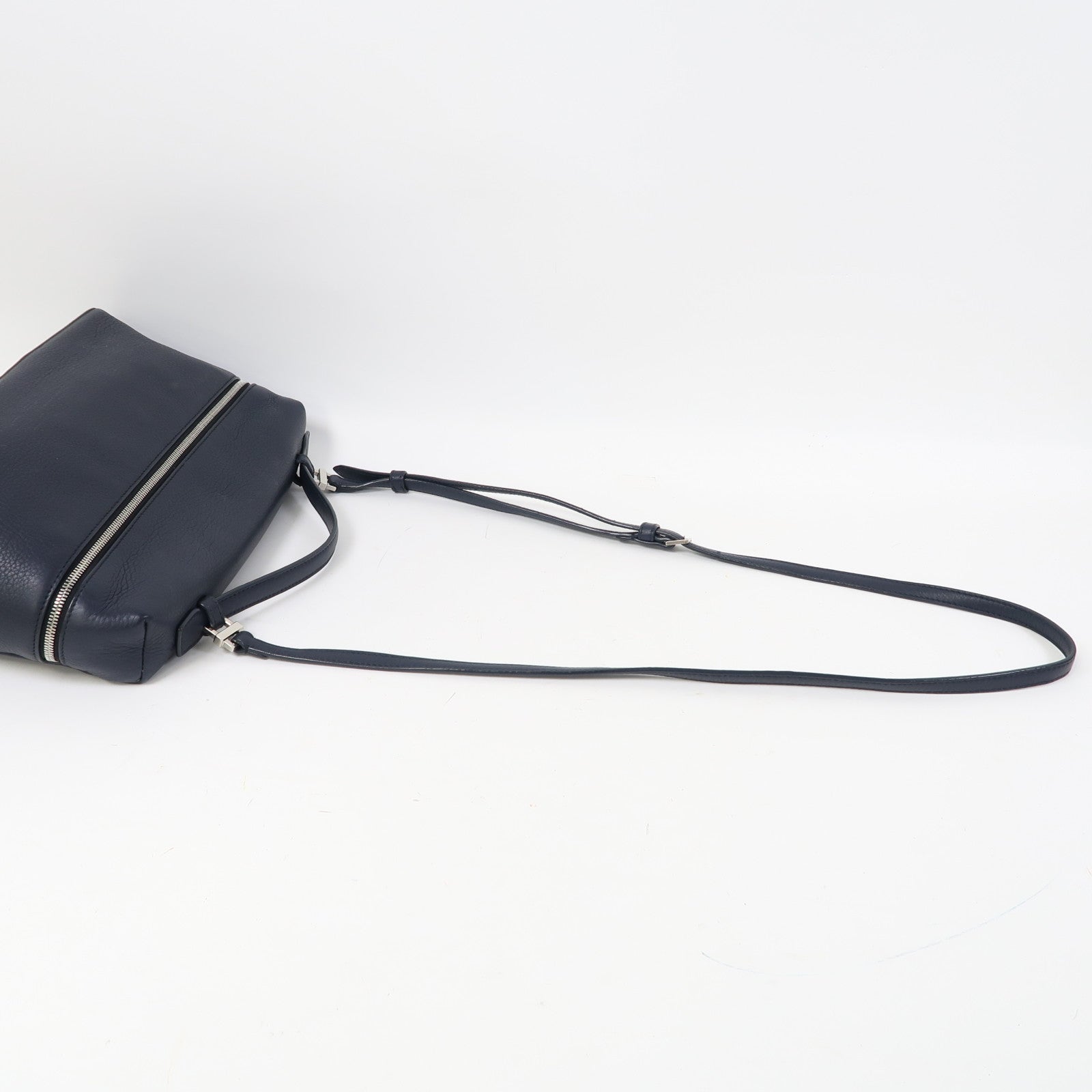 Loro Piana 牛皮皮革Extra Pocket L27銀扣手挽肩背兩用袋藍色