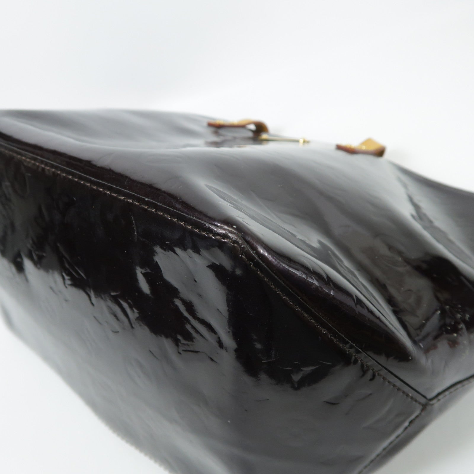 LOUIS VUITTON Vernis Bellevue GM金扣肩背袋