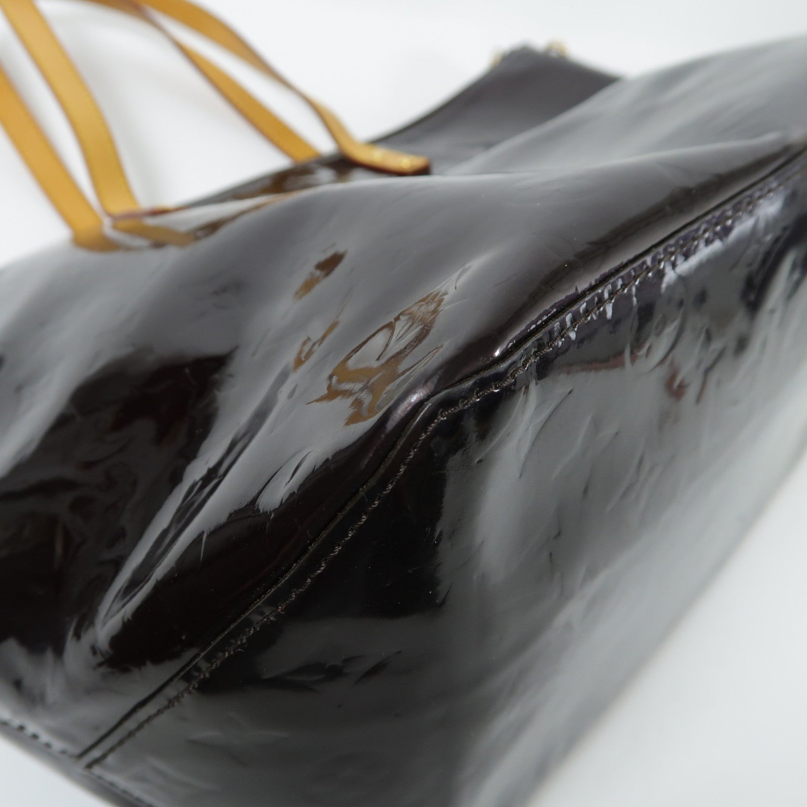 LOUIS VUITTON Vernis Bellevue GM金扣肩背袋