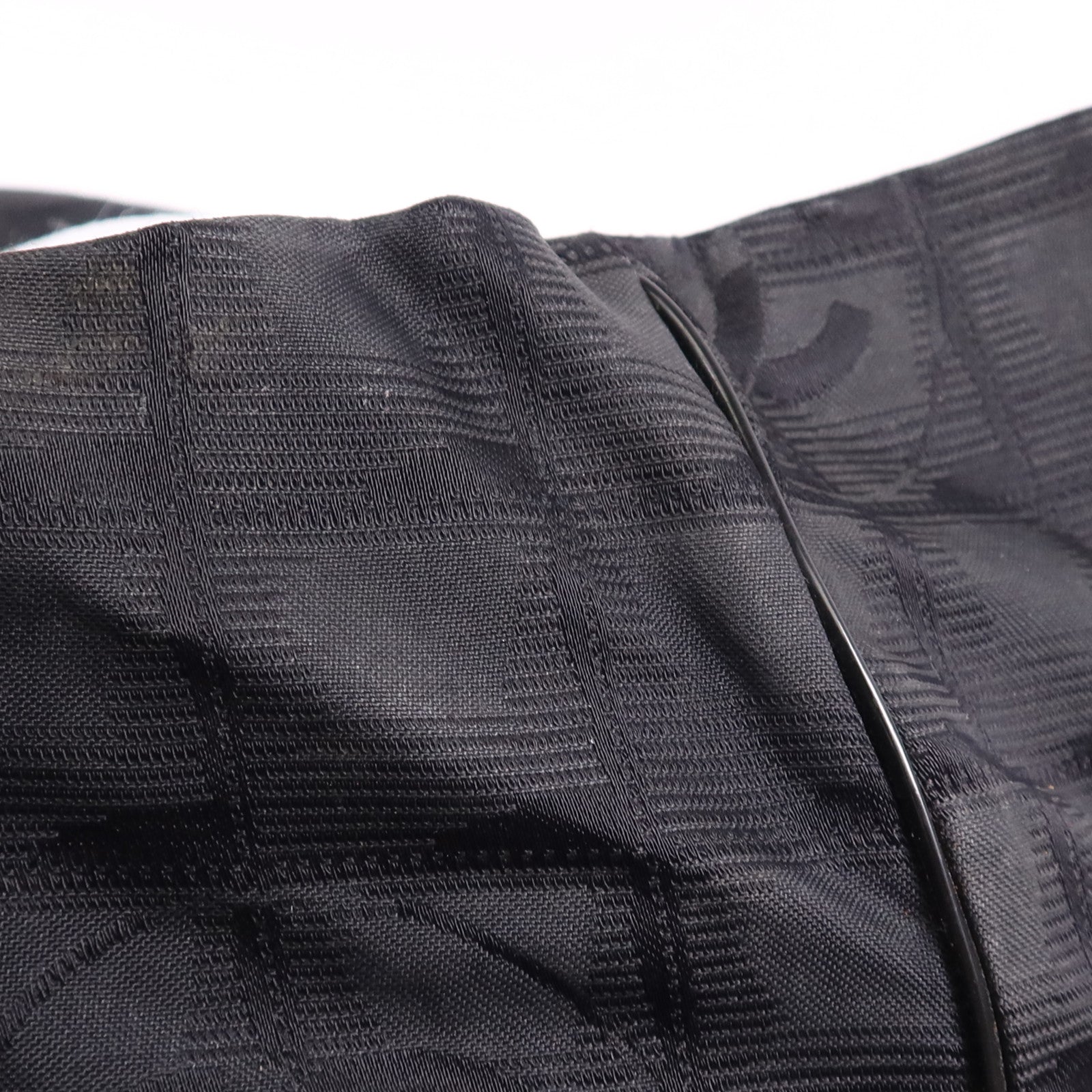 CHANEL 尼龍New Travel Line金扣手挽袋