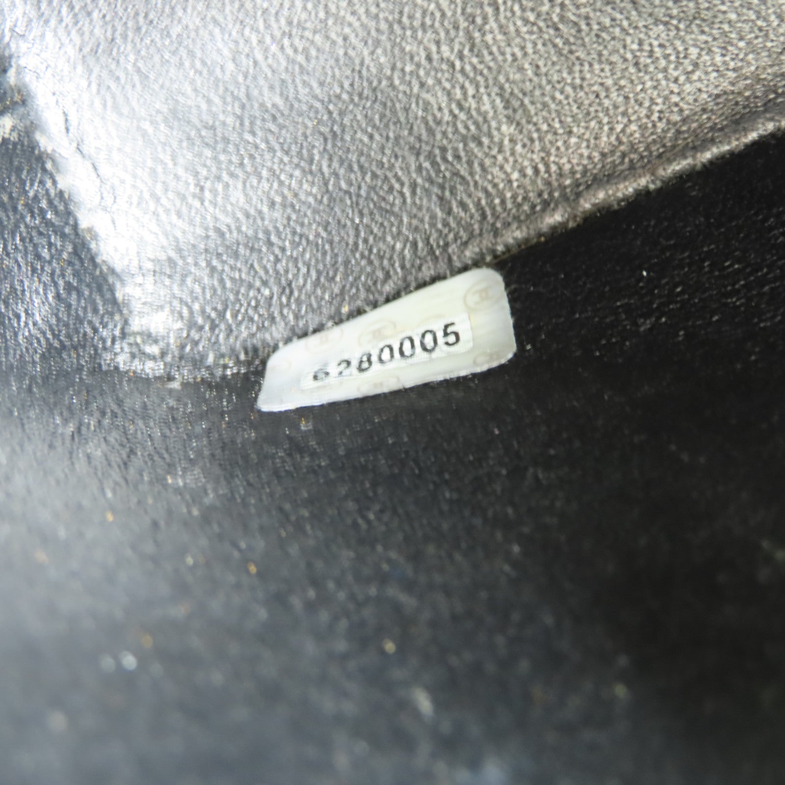 CHANEL 羊皮皮革Chain Shoulder銀扣肩背袋