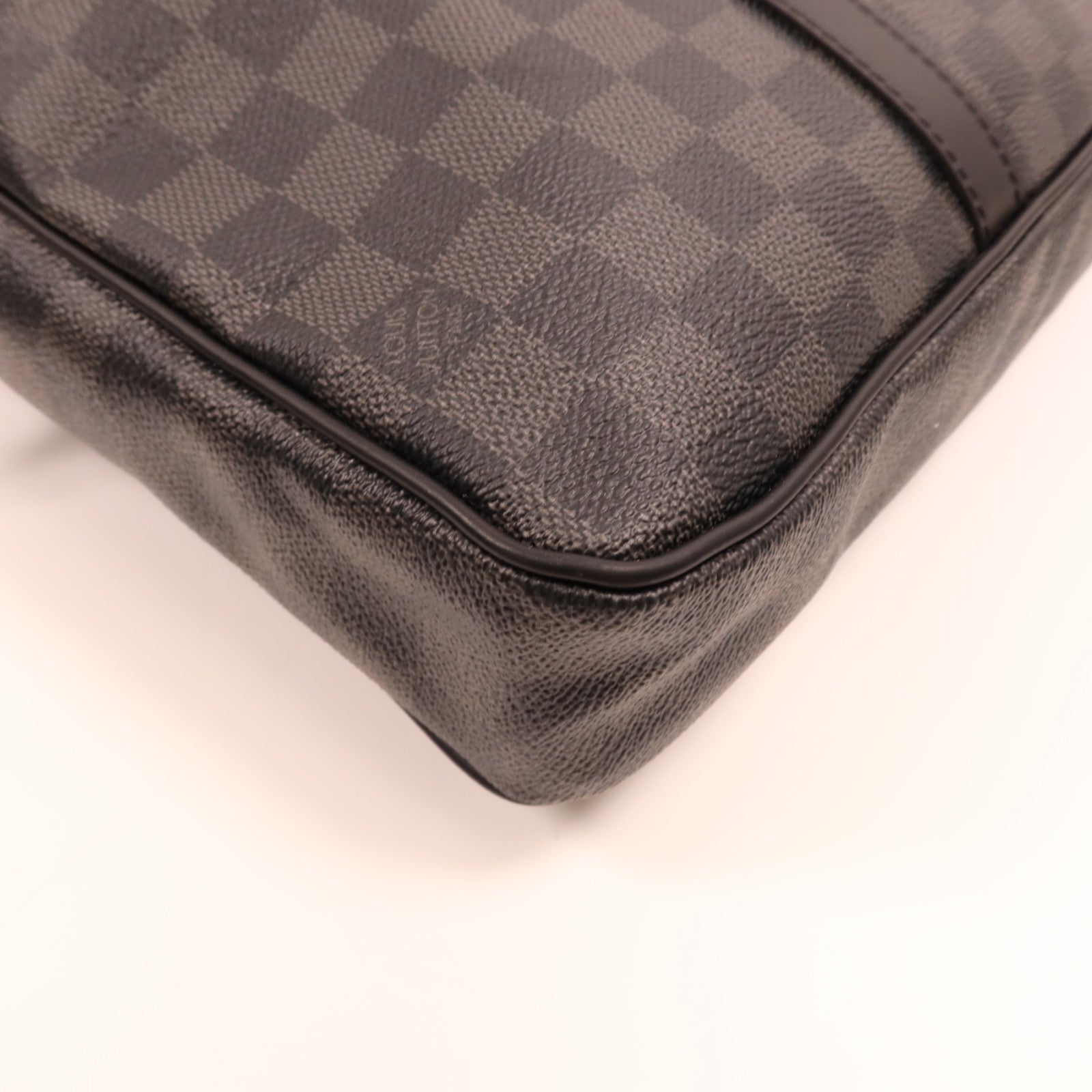 LOUIS VUITTON Damier Graphite Porte Documents Voyage銀扣肩背袋