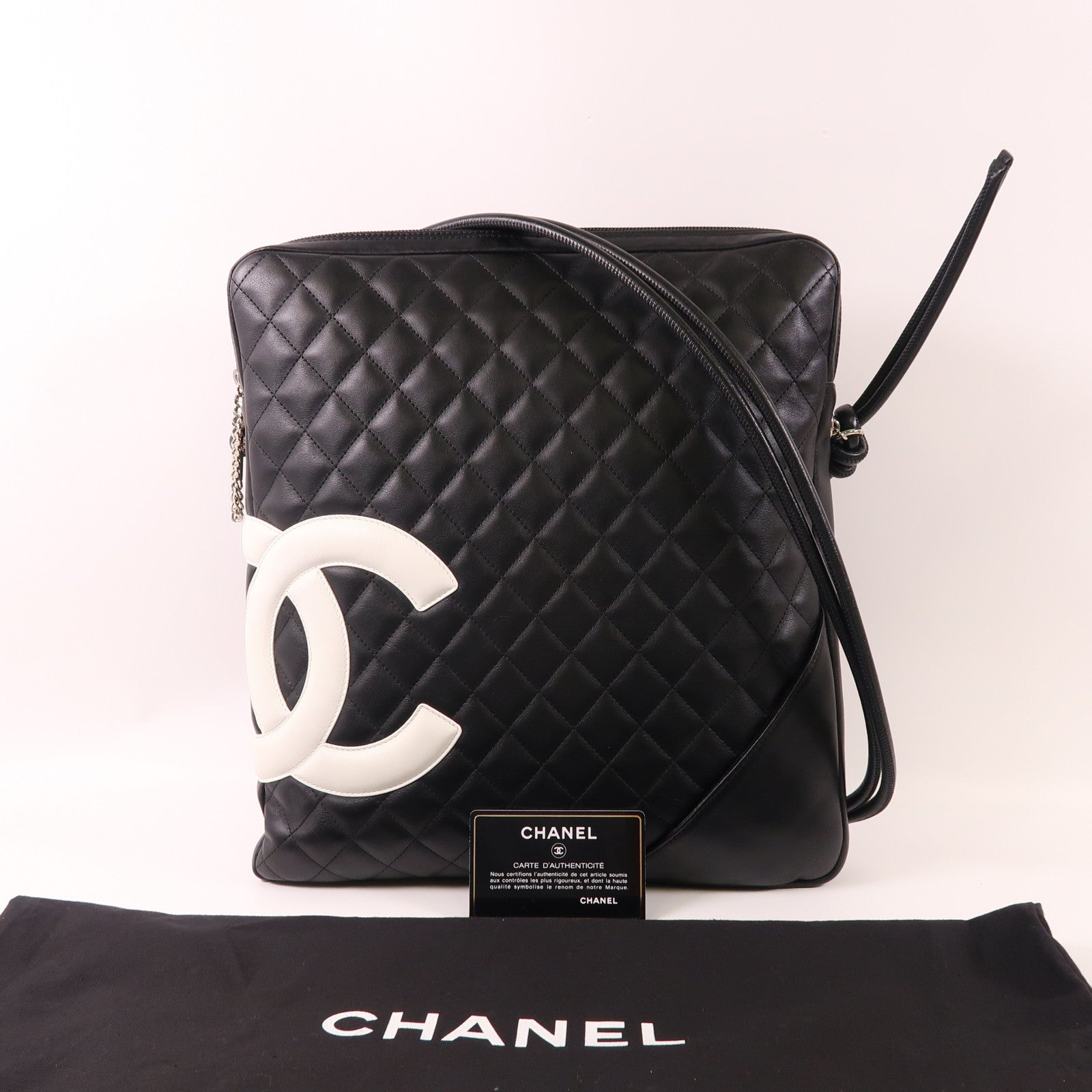 CHANEL 牛皮皮革Cambon Shoulder Bag銀扣肩背袋