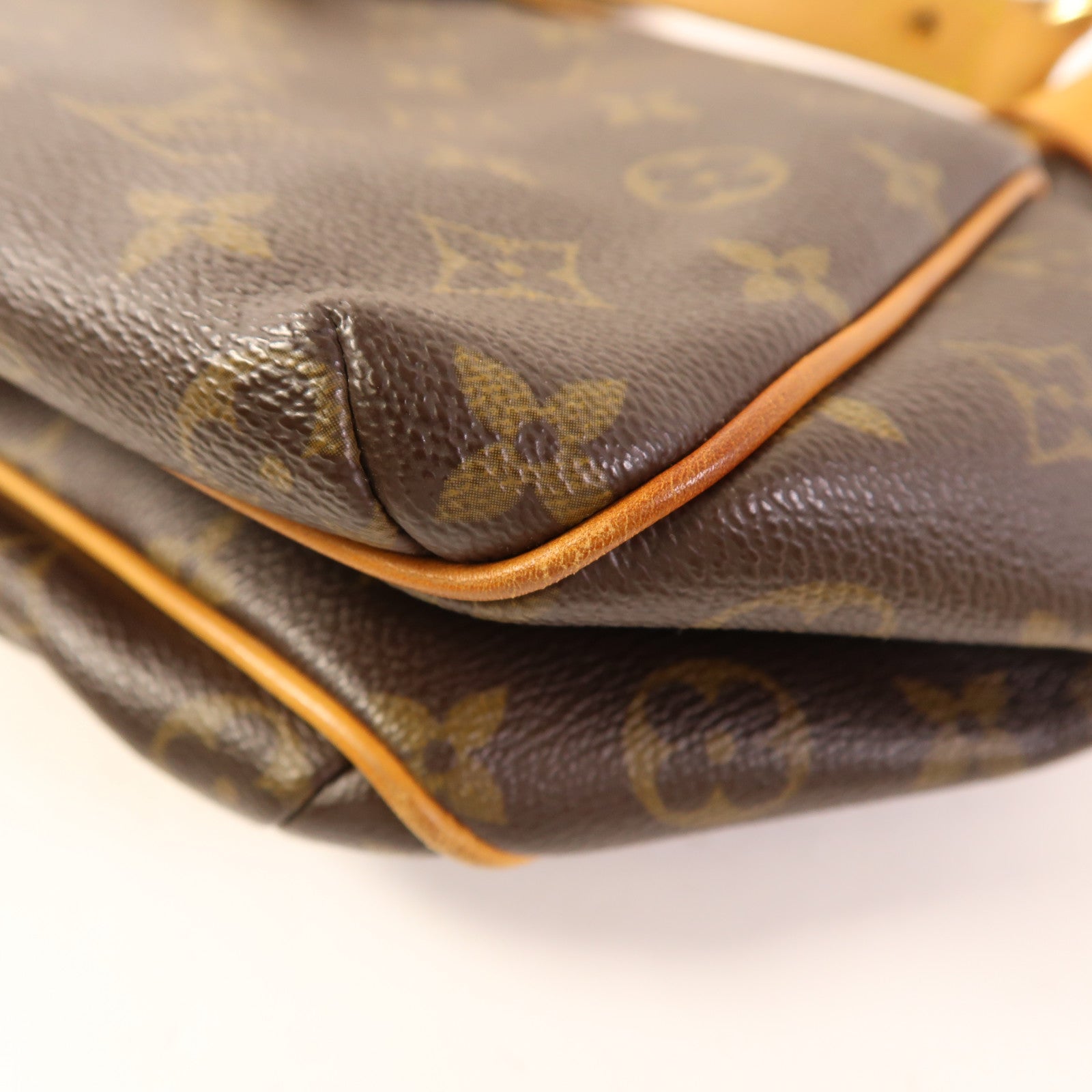 LOUIS VUITTON Monogram Tikal GM金扣肩背袋