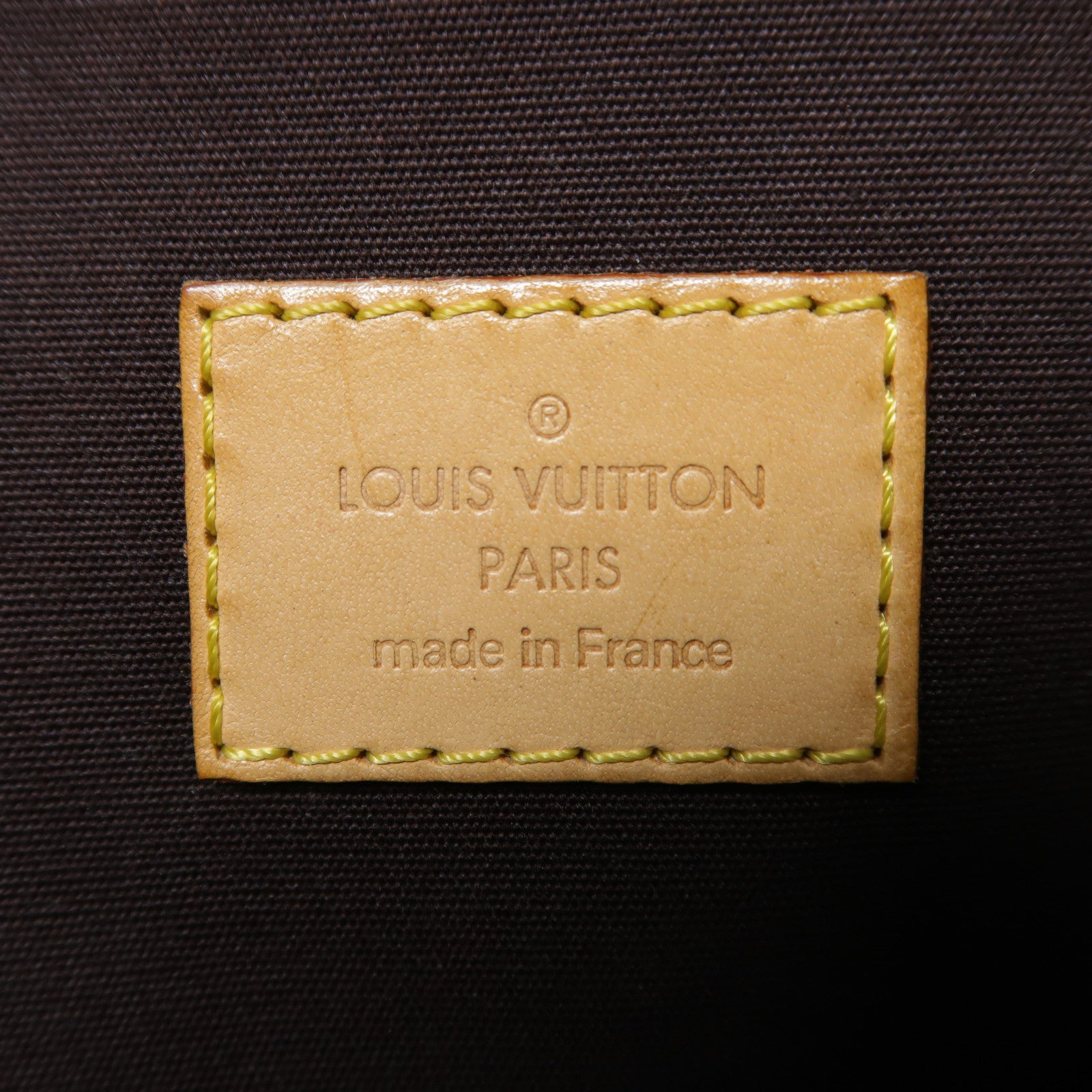 LOUIS VUITTON Vernis Bellevue GM金扣肩背袋