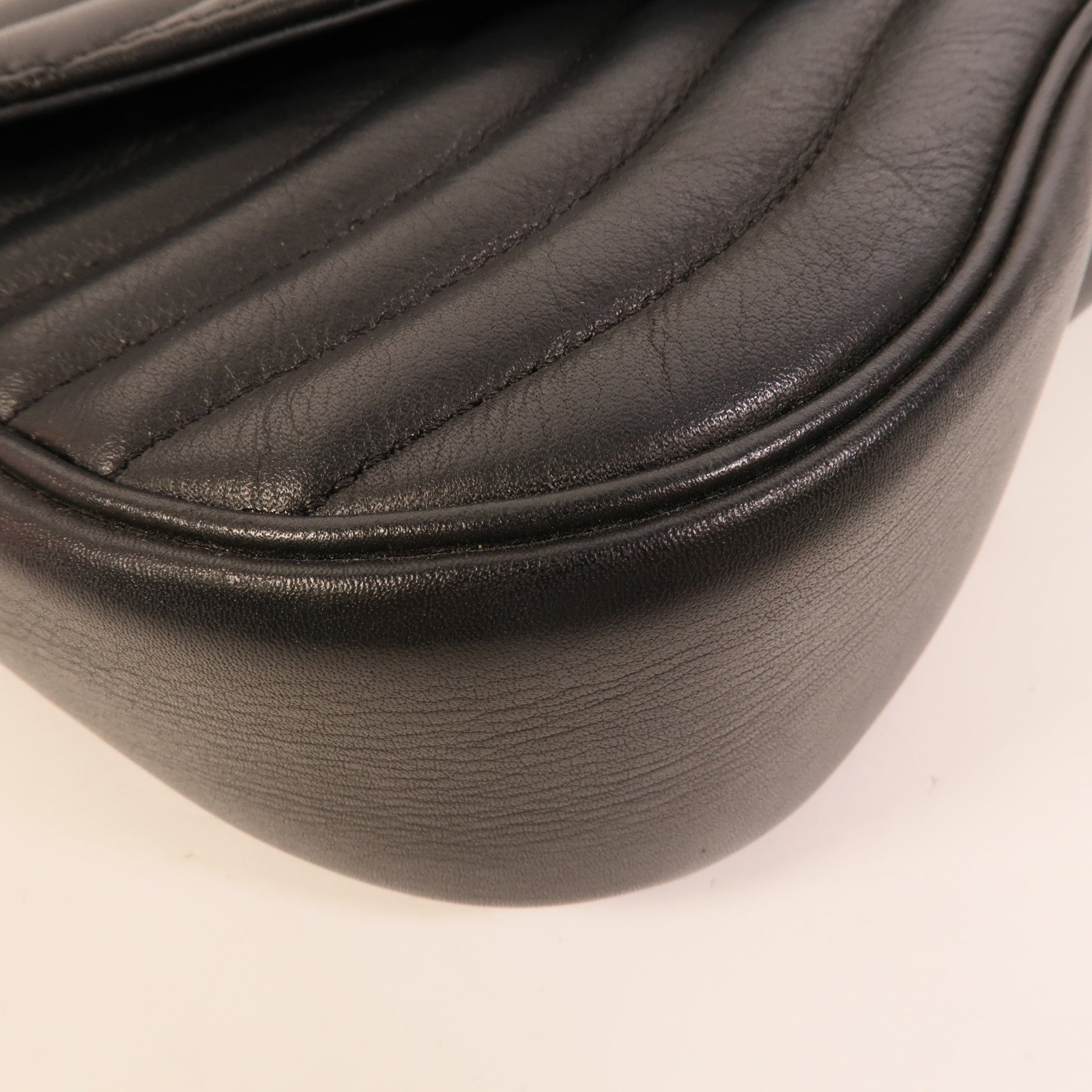 LOUIS VUITTON 牛皮皮革New Wave MM肩背袋