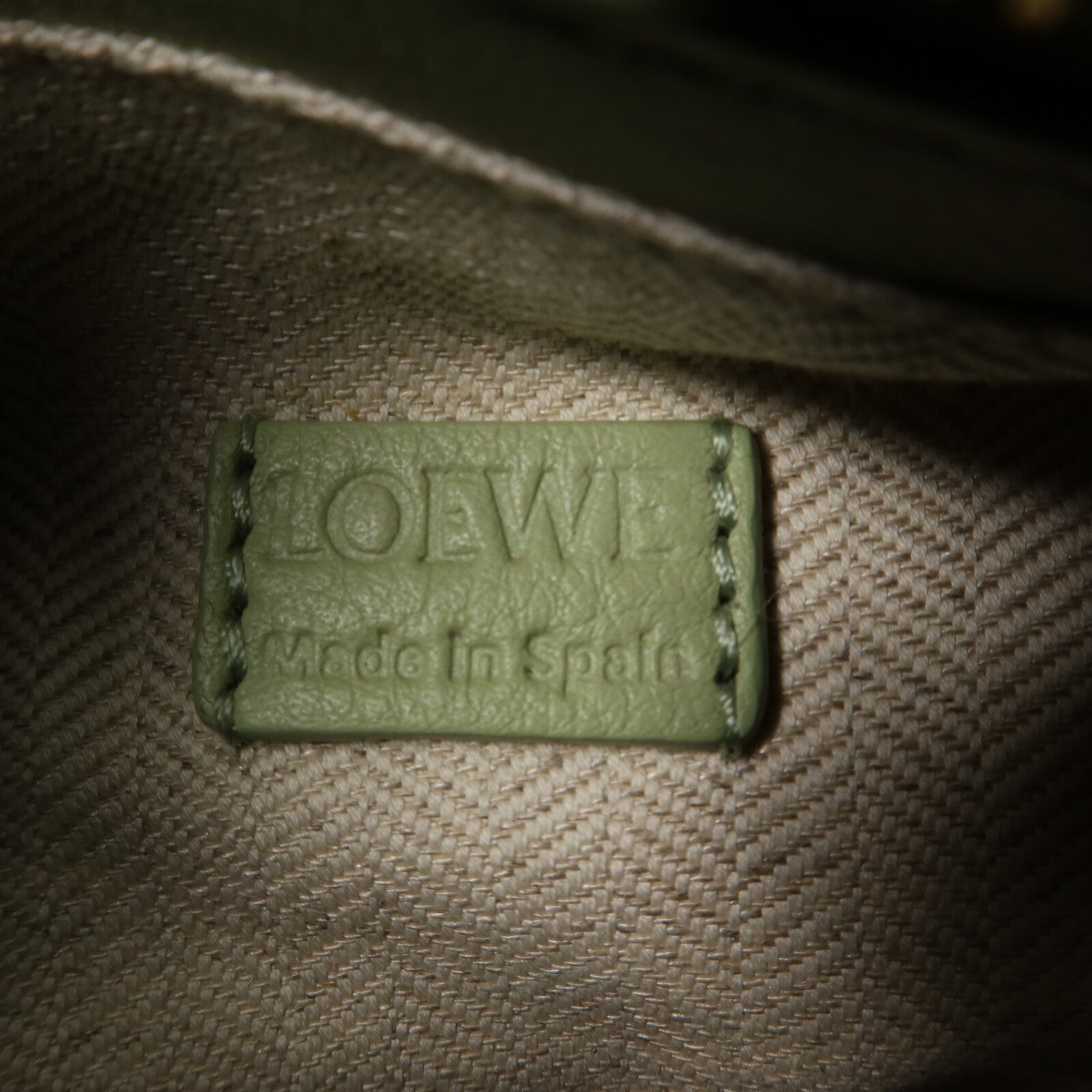 LOEWE 牛皮皮革Mini Puzzle Edge手挽肩背兩用袋