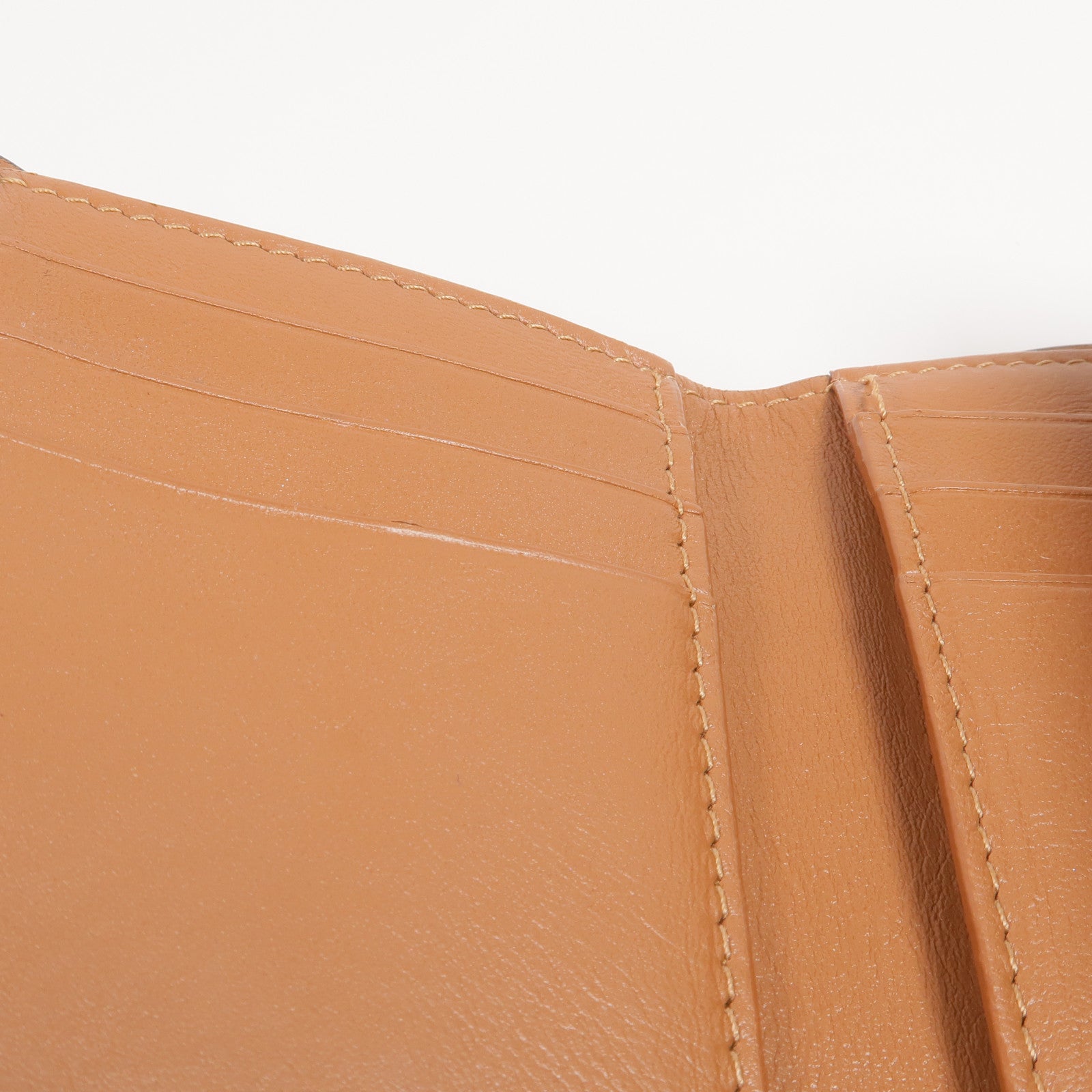 LOEWE 牛皮皮革Anagram Trifold Wallet銀扣錢包