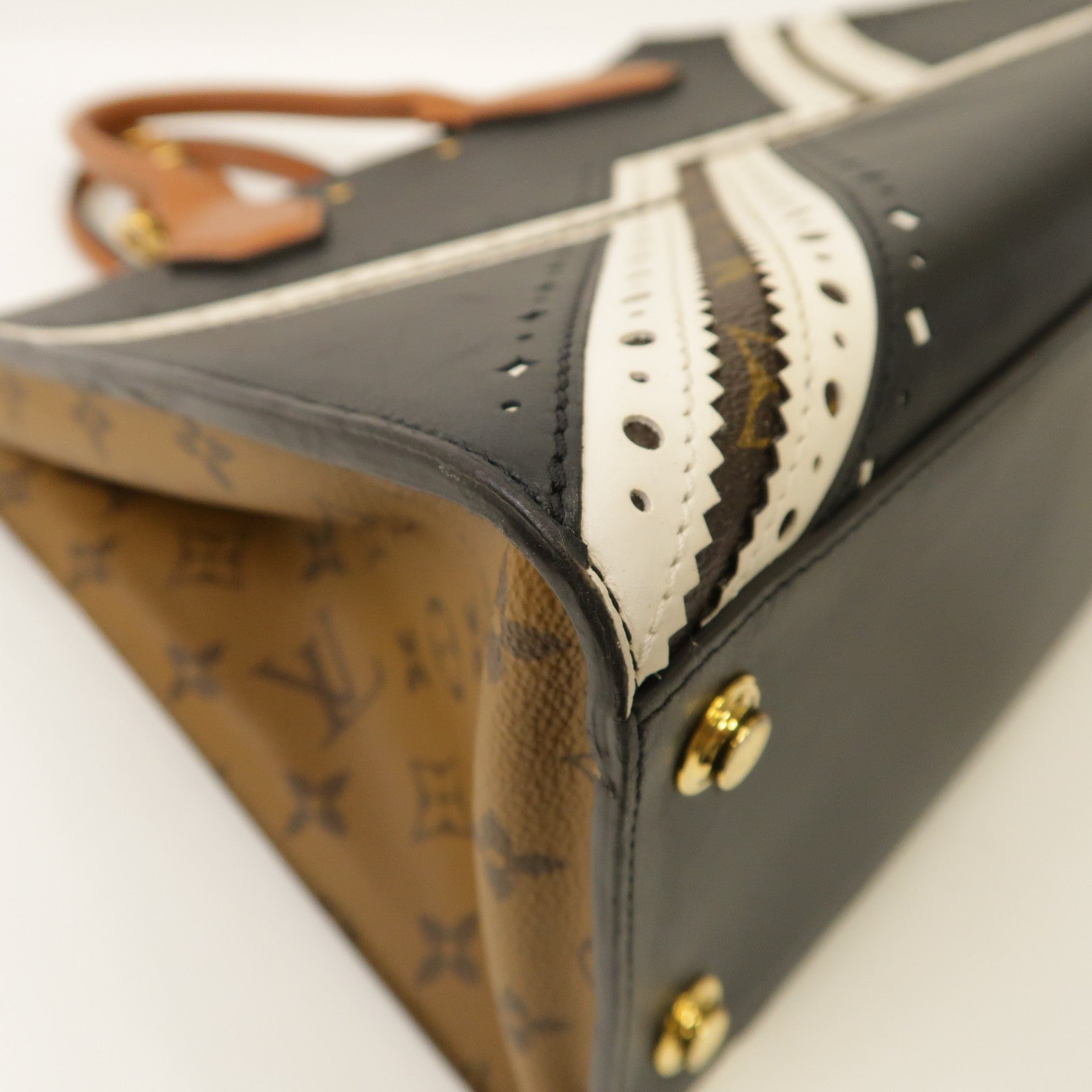 LOUIS VUITTON 牛皮皮革/Monogram City Steamer MM金扣手挽肩背兩用袋白色/黑色