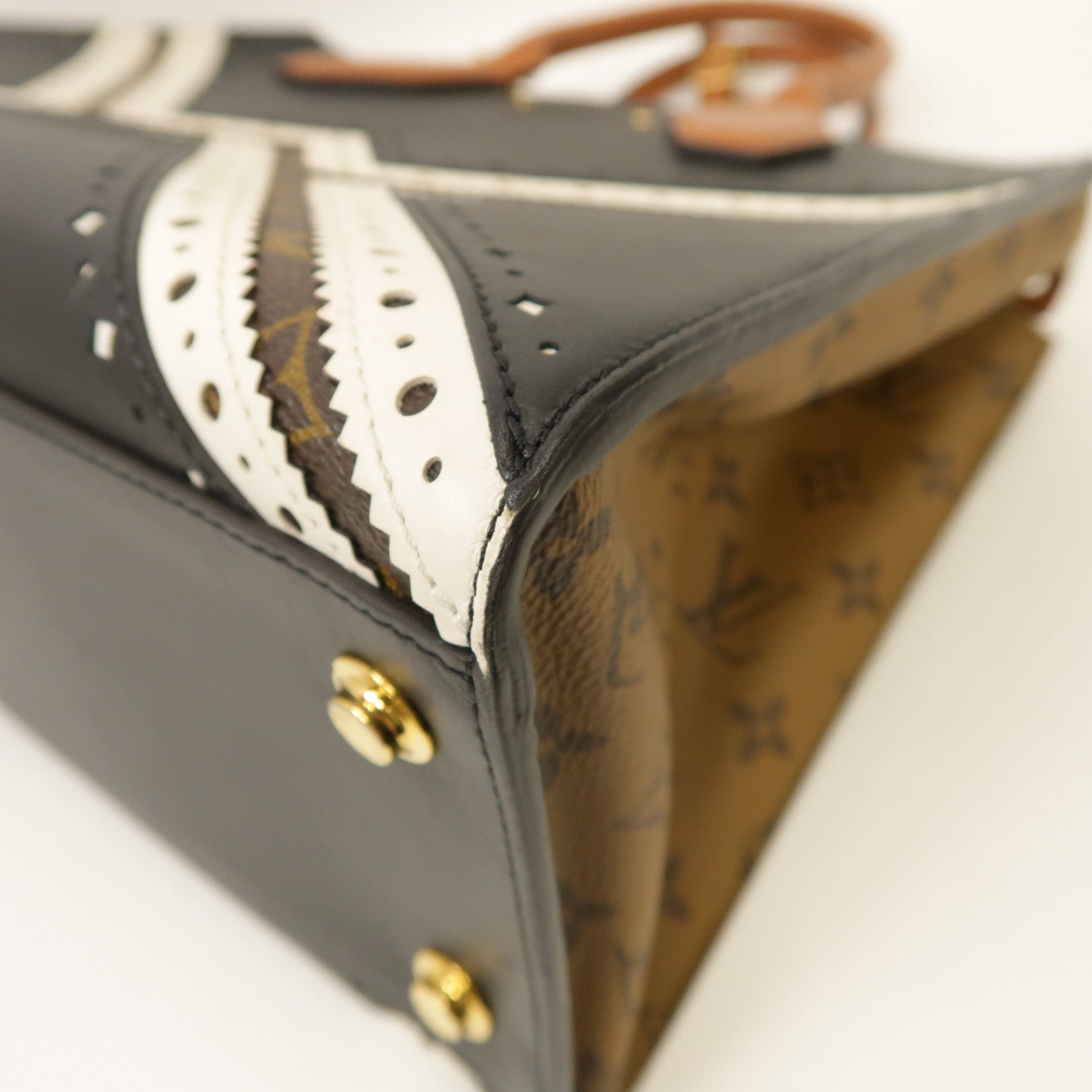 LOUIS VUITTON 牛皮皮革/Monogram City Steamer MM金扣手挽肩背兩用袋白色/黑色