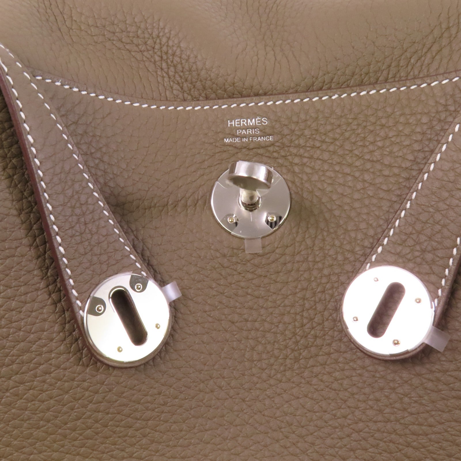 HERMES Clemence皮革Lindy 26銀扣肩背袋