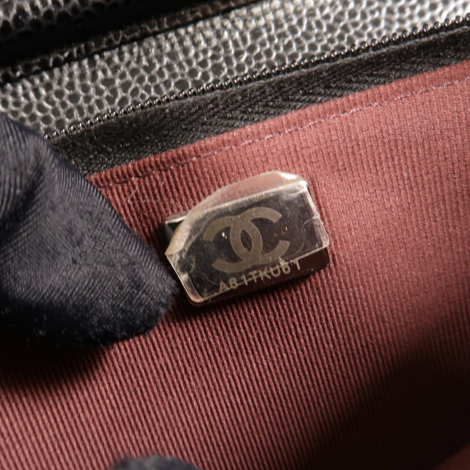 CHANEL 牛皮皮革WOC Wallet On Chain鏈帶肩背袋