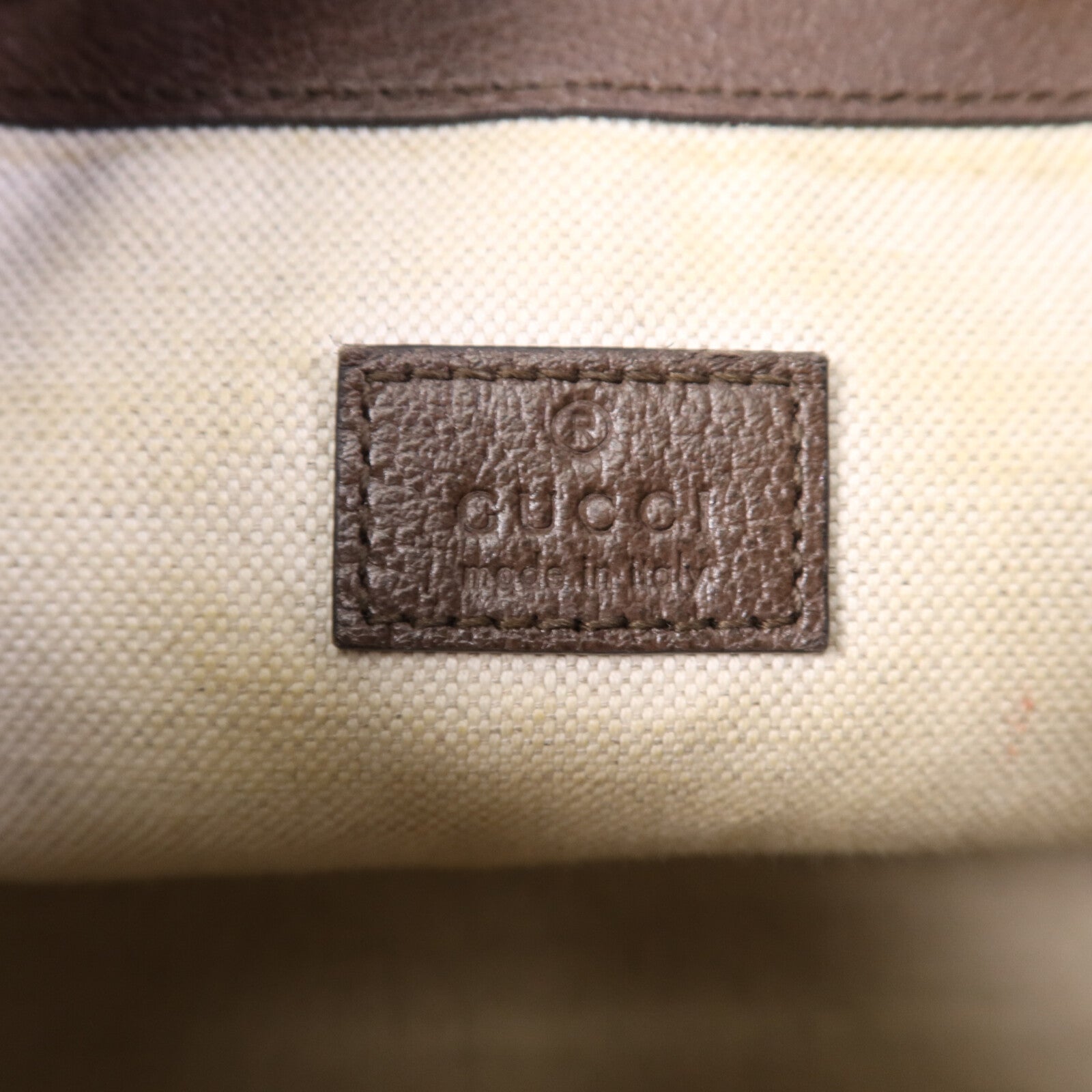 GUCCI 塗層帆布Backpack金扣背包