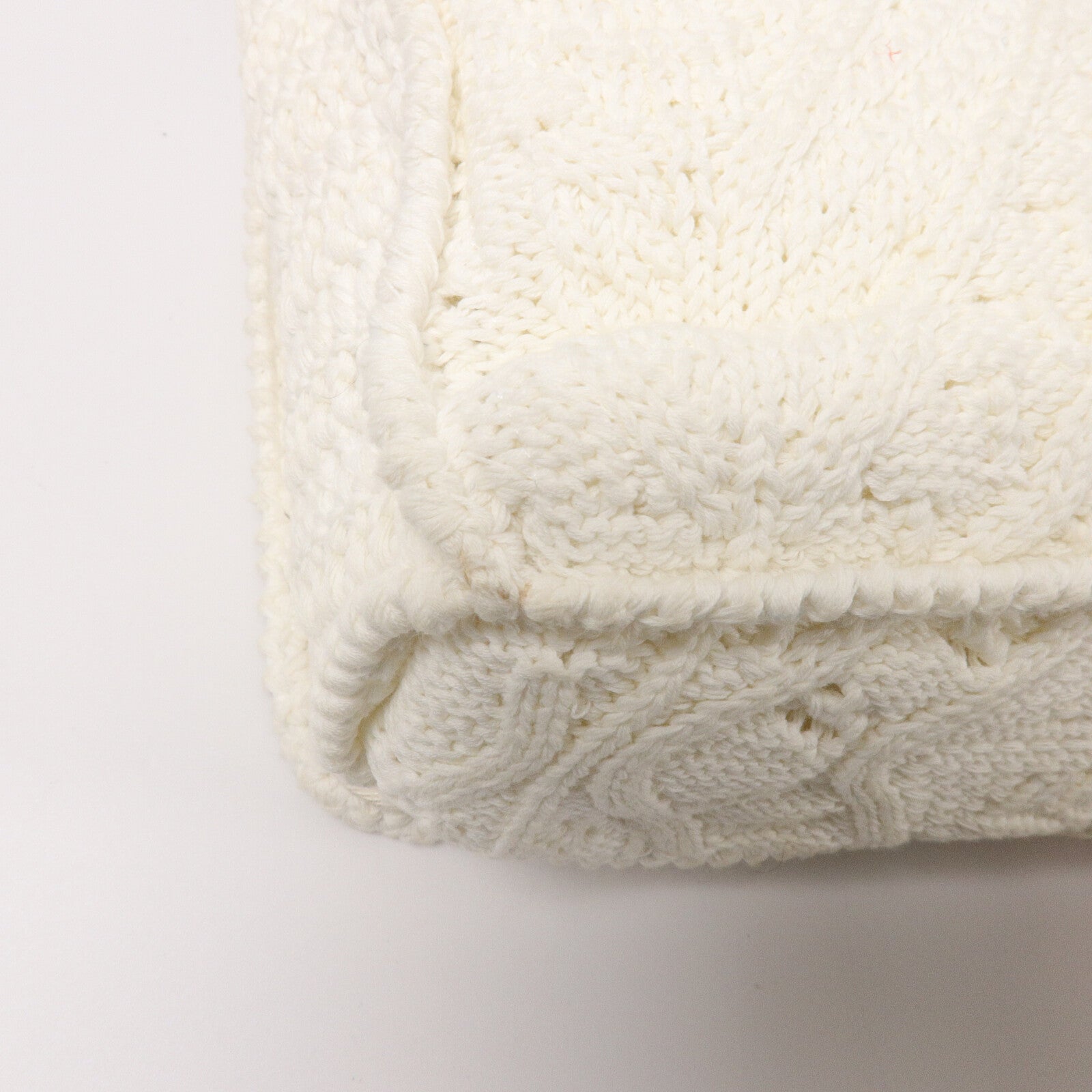 CHANEL Knit Ivory Crochet Kint Chain Shoulder鏈帶肩背袋